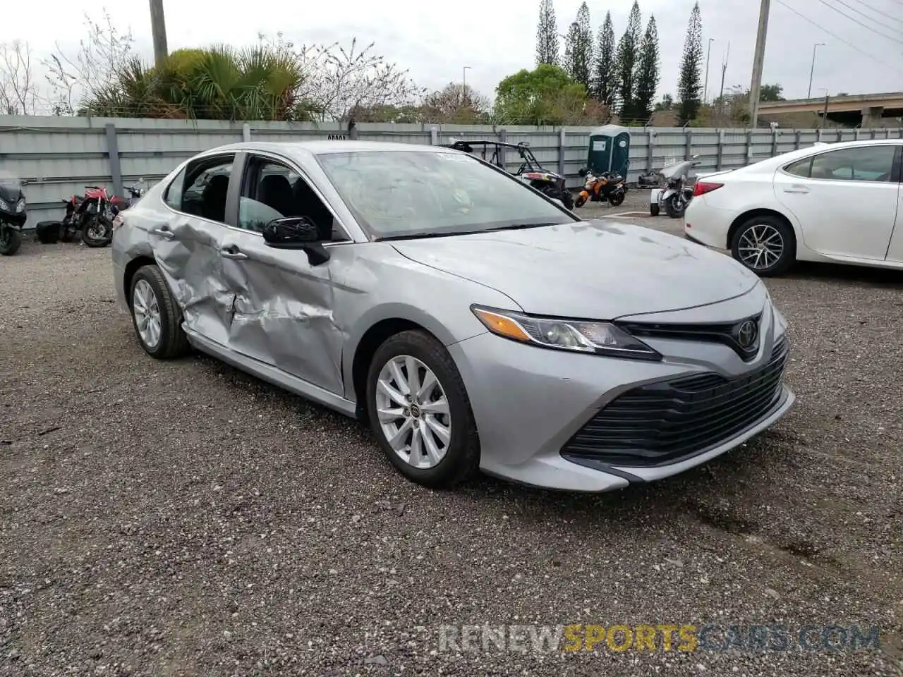 1 Photograph of a damaged car 4T1C11AK1LU359320 TOYOTA CAMRY 2020