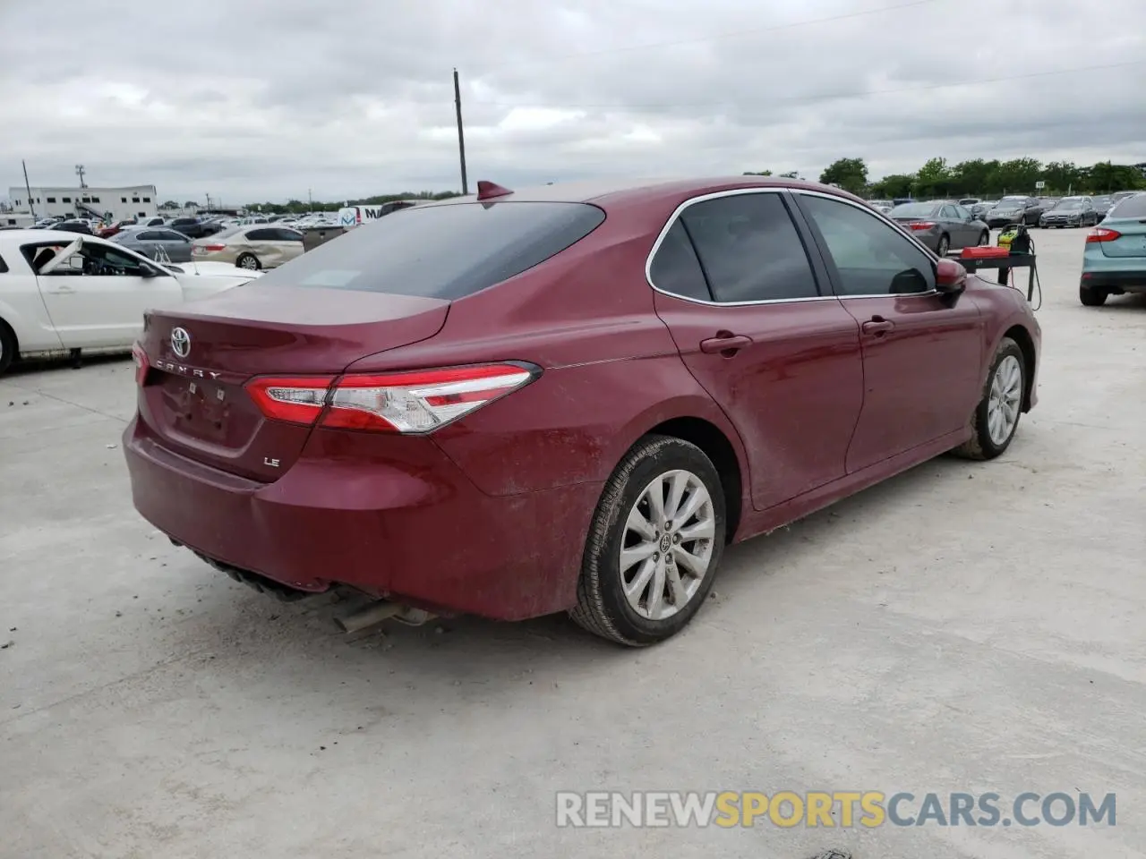 4 Photograph of a damaged car 4T1C11AK1LU362895 TOYOTA CAMRY 2020