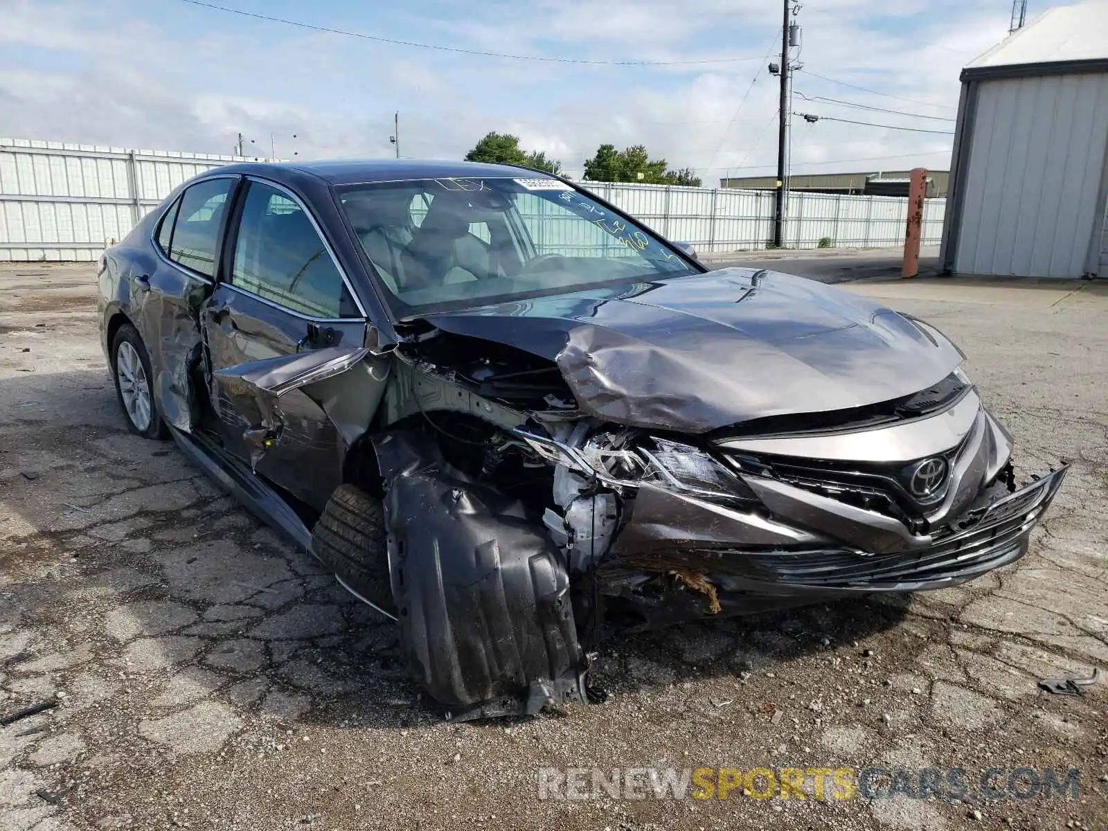 1 Photograph of a damaged car 4T1C11AK1LU368017 TOYOTA CAMRY 2020