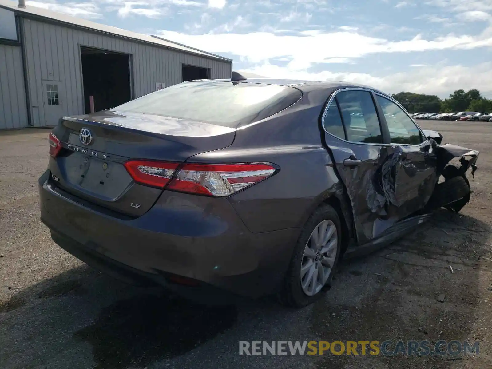 4 Photograph of a damaged car 4T1C11AK1LU368017 TOYOTA CAMRY 2020