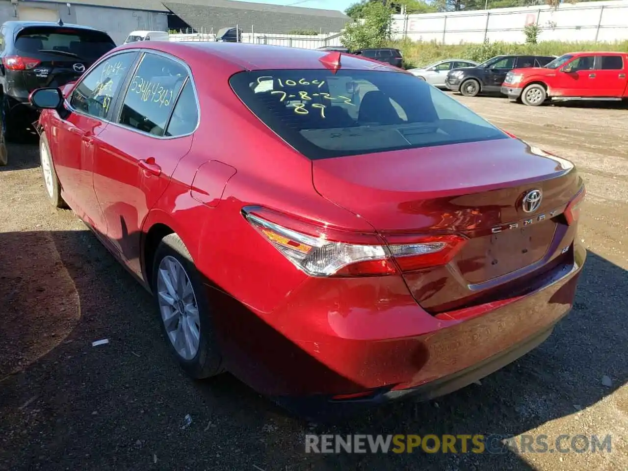 3 Photograph of a damaged car 4T1C11AK1LU386792 TOYOTA CAMRY 2020