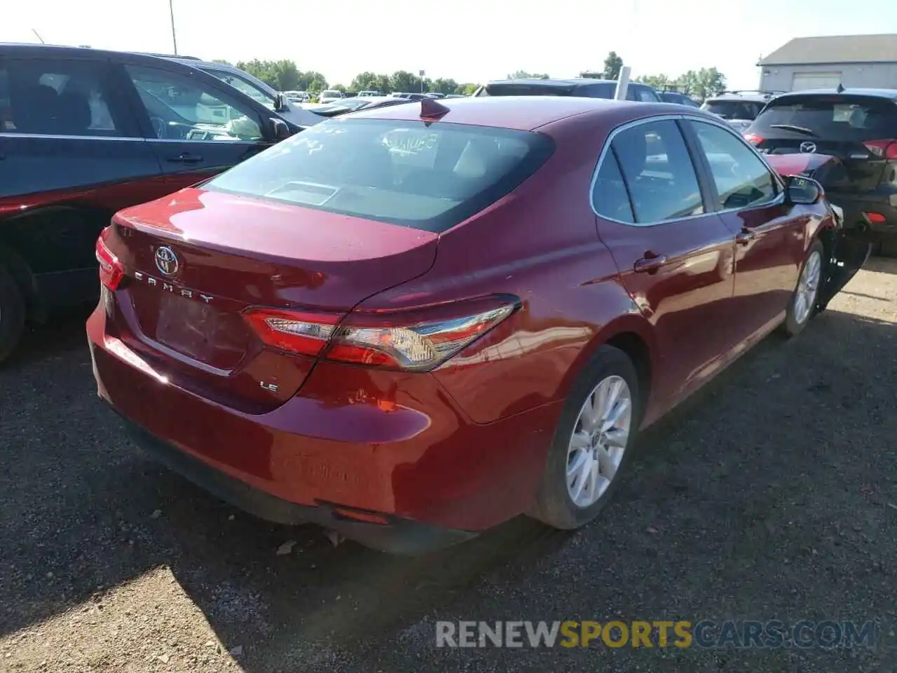 4 Photograph of a damaged car 4T1C11AK1LU386792 TOYOTA CAMRY 2020