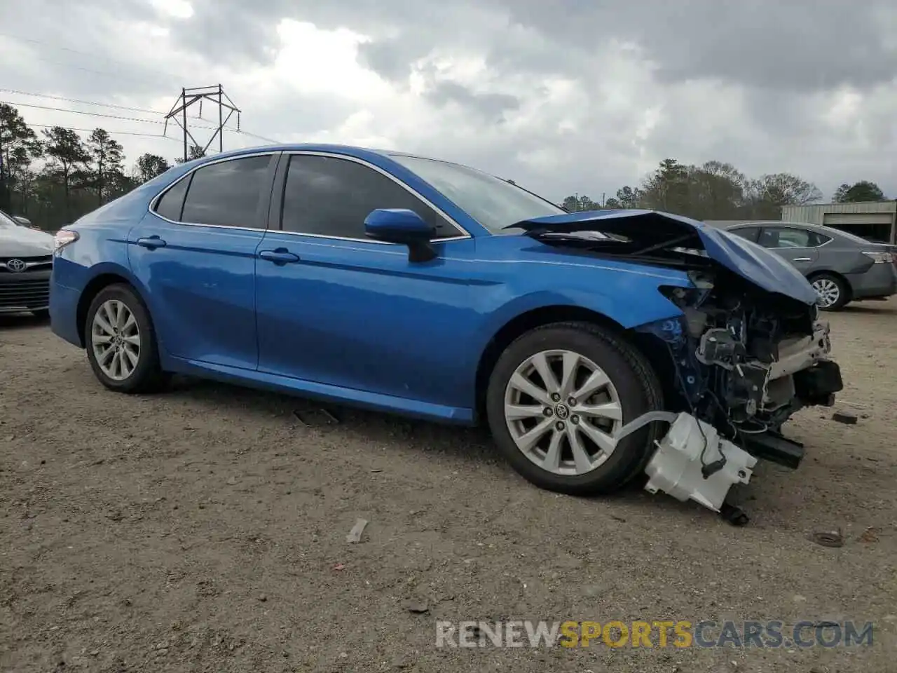 4 Photograph of a damaged car 4T1C11AK1LU391796 TOYOTA CAMRY 2020