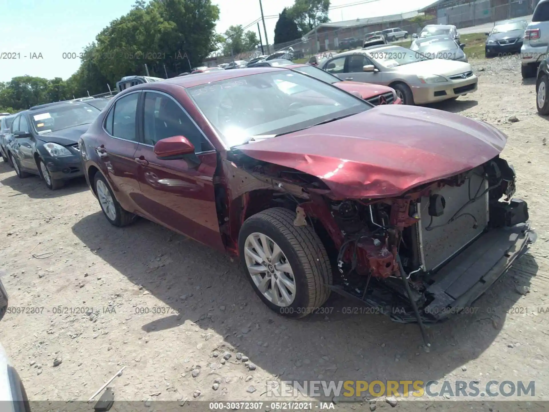 1 Photograph of a damaged car 4T1C11AK1LU857078 TOYOTA CAMRY 2020