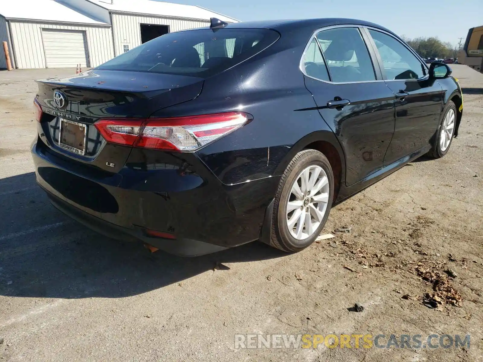 4 Photograph of a damaged car 4T1C11AK1LU861132 TOYOTA CAMRY 2020