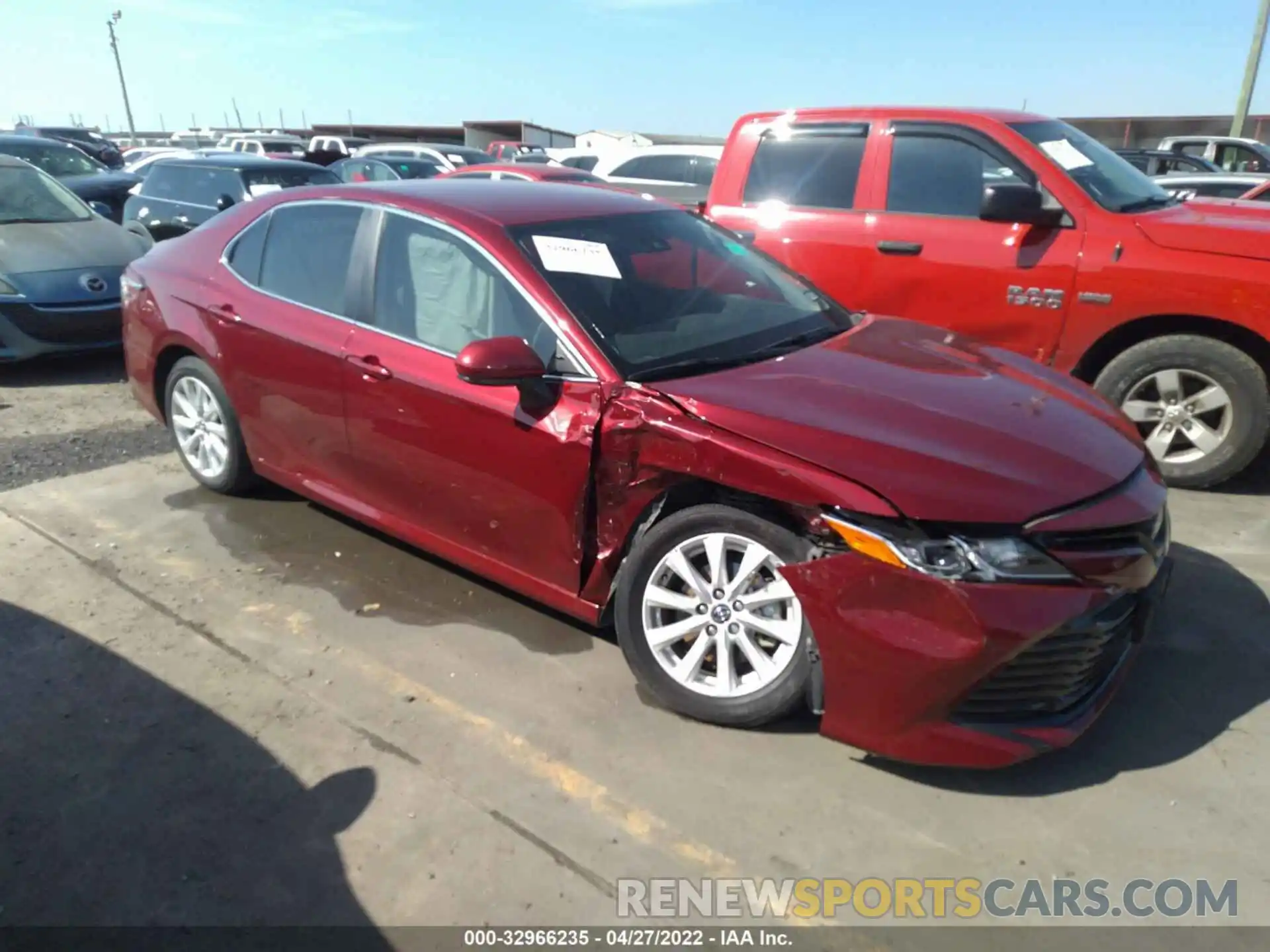 1 Photograph of a damaged car 4T1C11AK1LU864712 TOYOTA CAMRY 2020