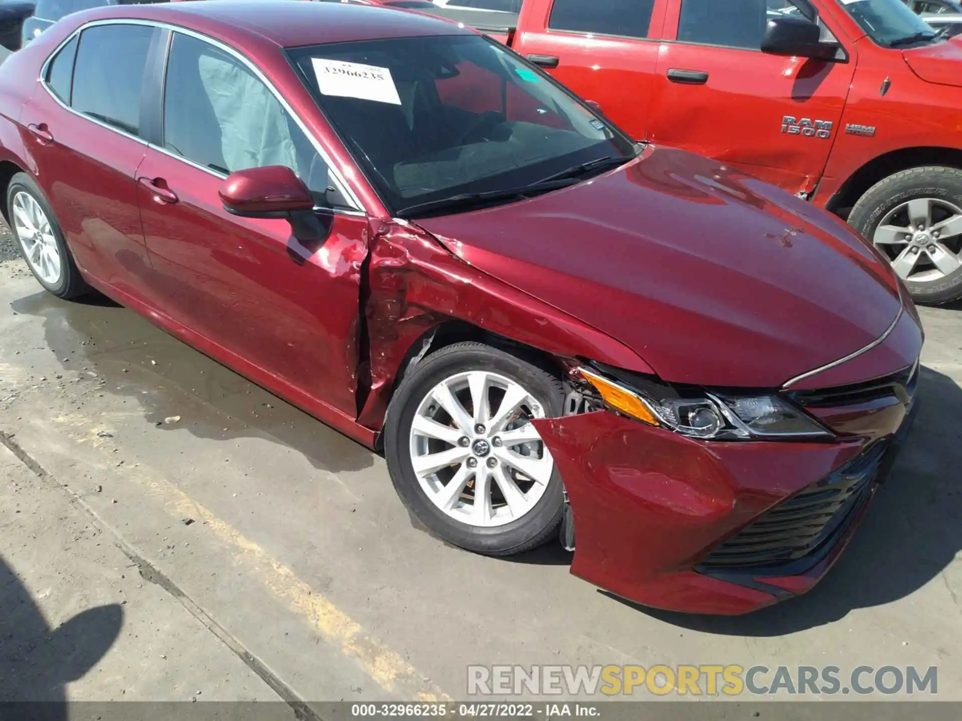 6 Photograph of a damaged car 4T1C11AK1LU864712 TOYOTA CAMRY 2020