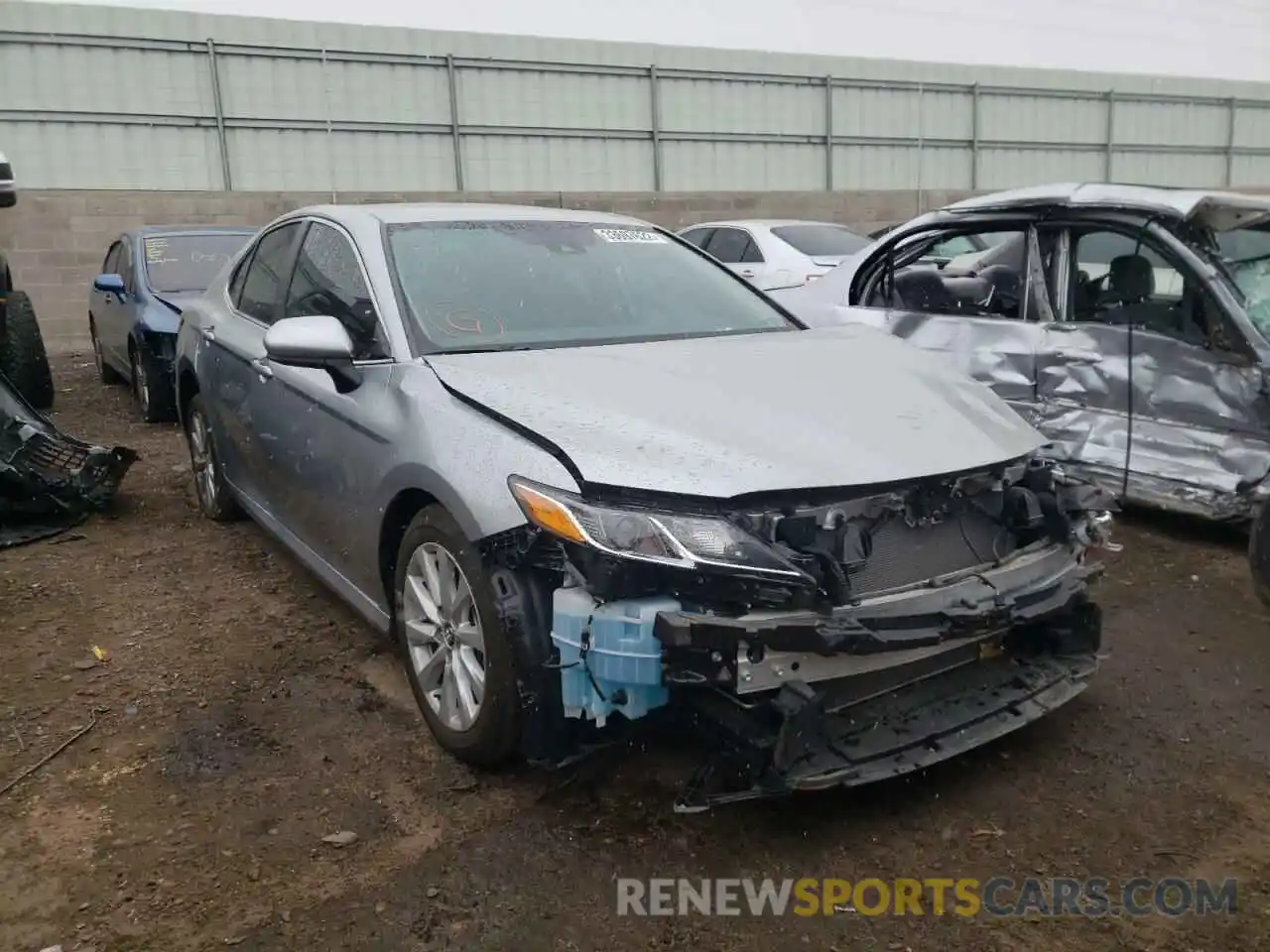 1 Photograph of a damaged car 4T1C11AK1LU869408 TOYOTA CAMRY 2020