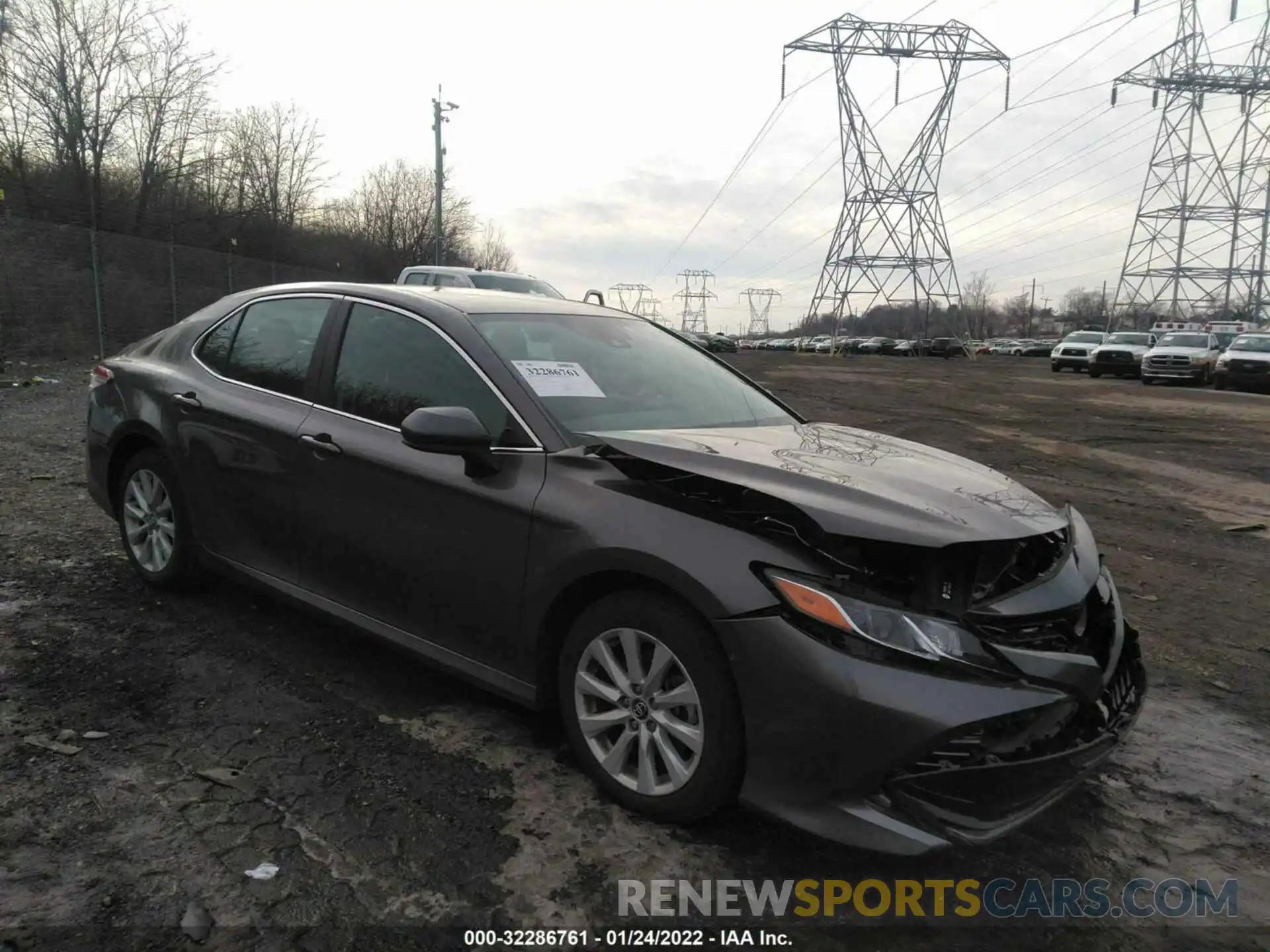 1 Photograph of a damaged car 4T1C11AK1LU870297 TOYOTA CAMRY 2020