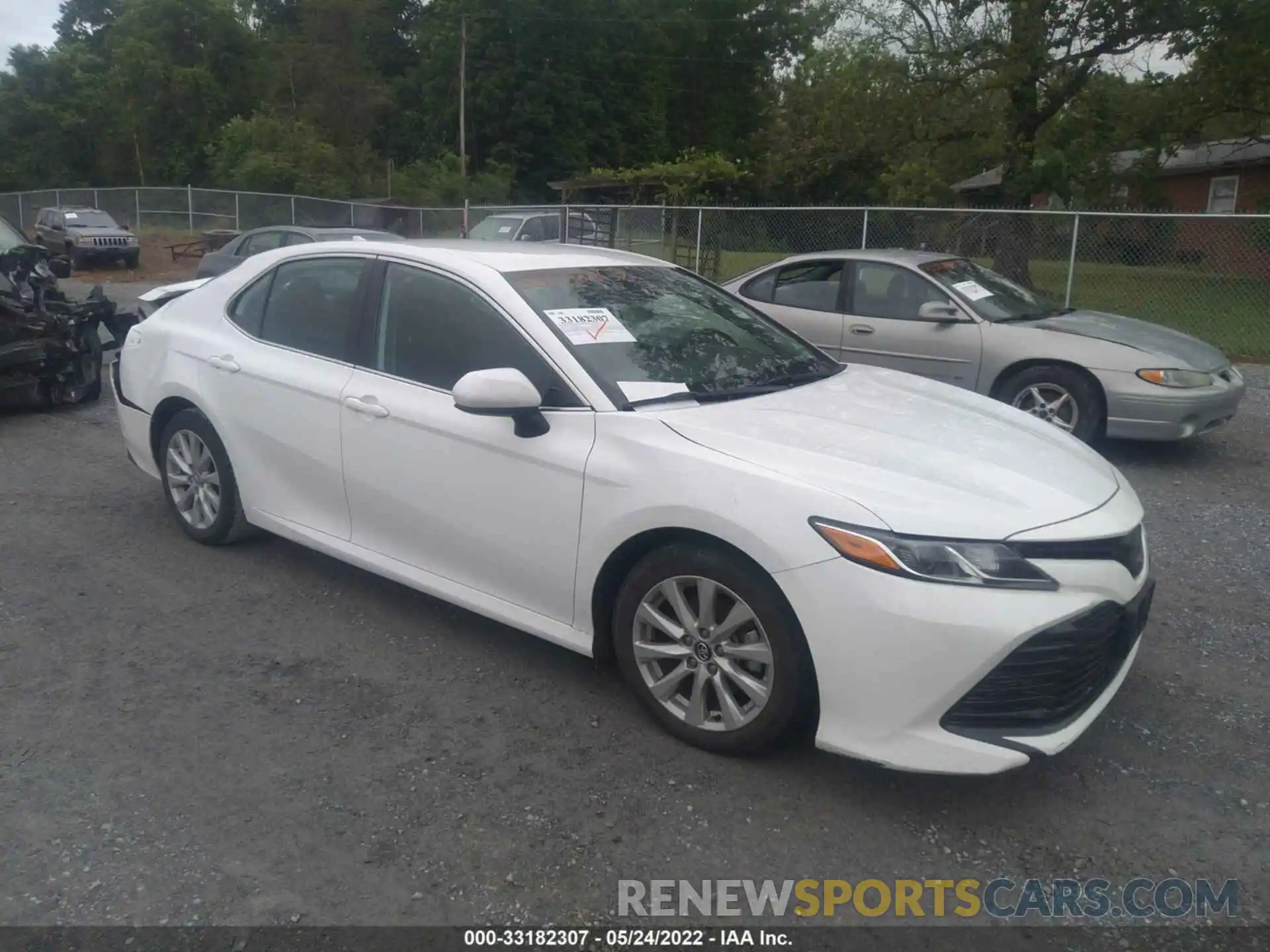 1 Photograph of a damaged car 4T1C11AK1LU870669 TOYOTA CAMRY 2020