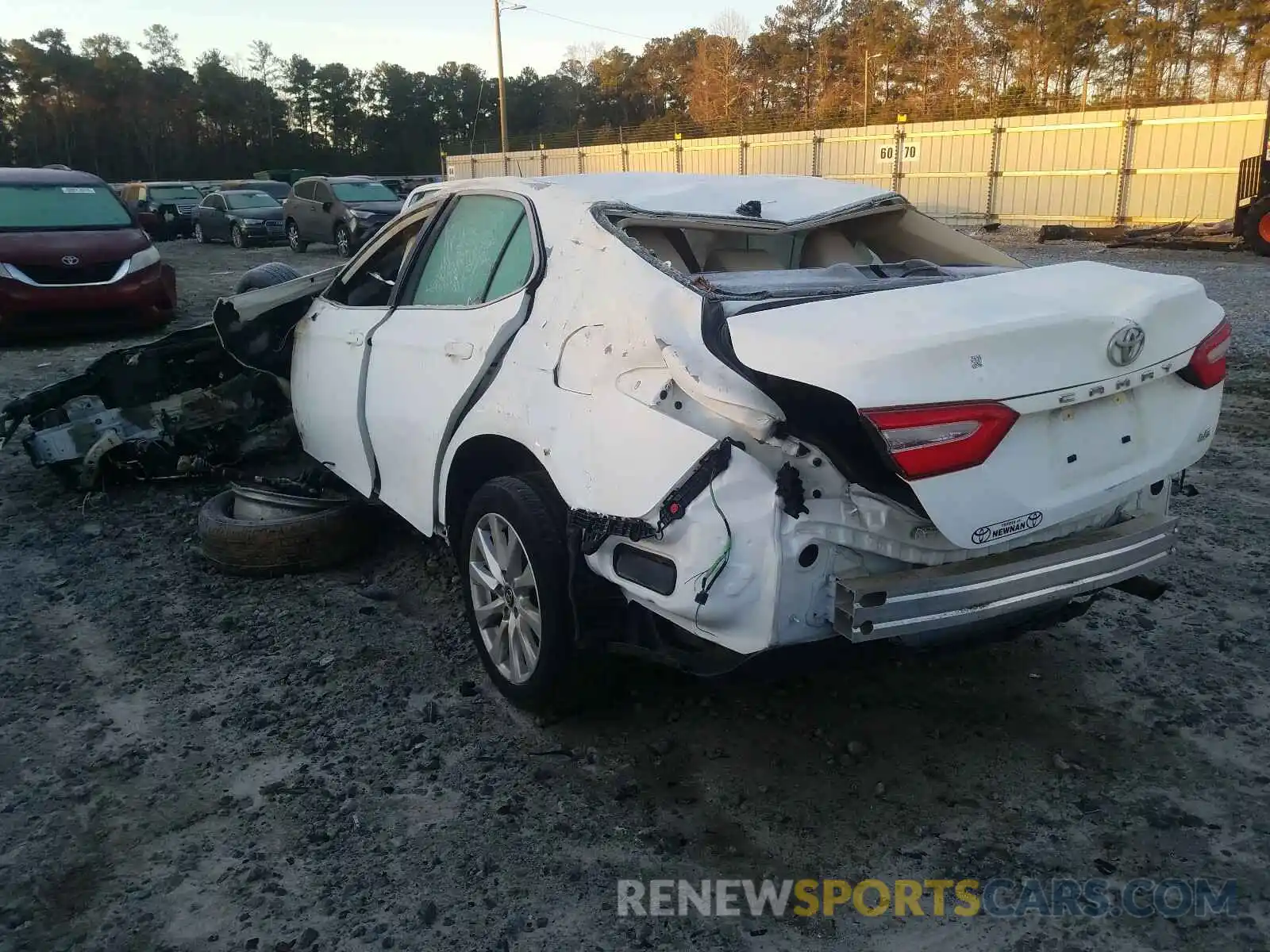 3 Photograph of a damaged car 4T1C11AK1LU880229 TOYOTA CAMRY 2020