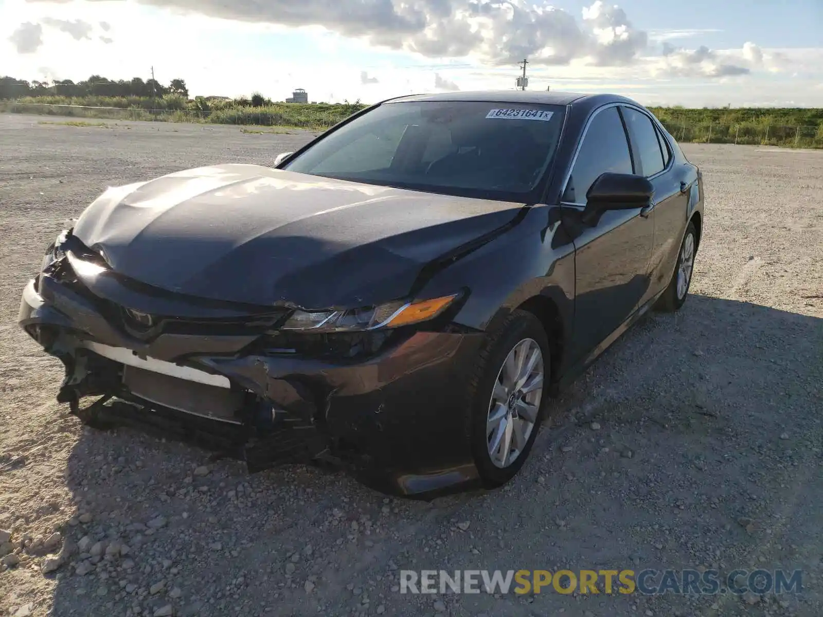 2 Photograph of a damaged car 4T1C11AK1LU881073 TOYOTA CAMRY 2020