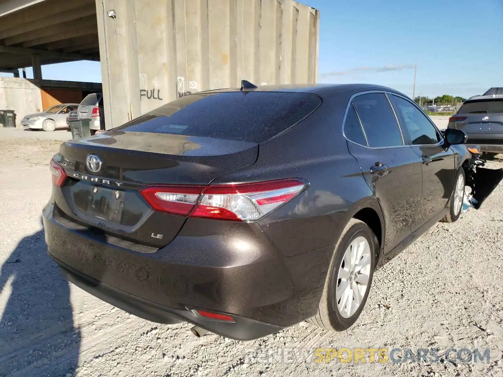 4 Photograph of a damaged car 4T1C11AK1LU881073 TOYOTA CAMRY 2020