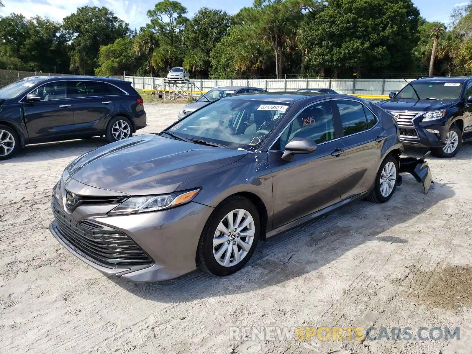 2 Photograph of a damaged car 4T1C11AK1LU888430 TOYOTA CAMRY 2020