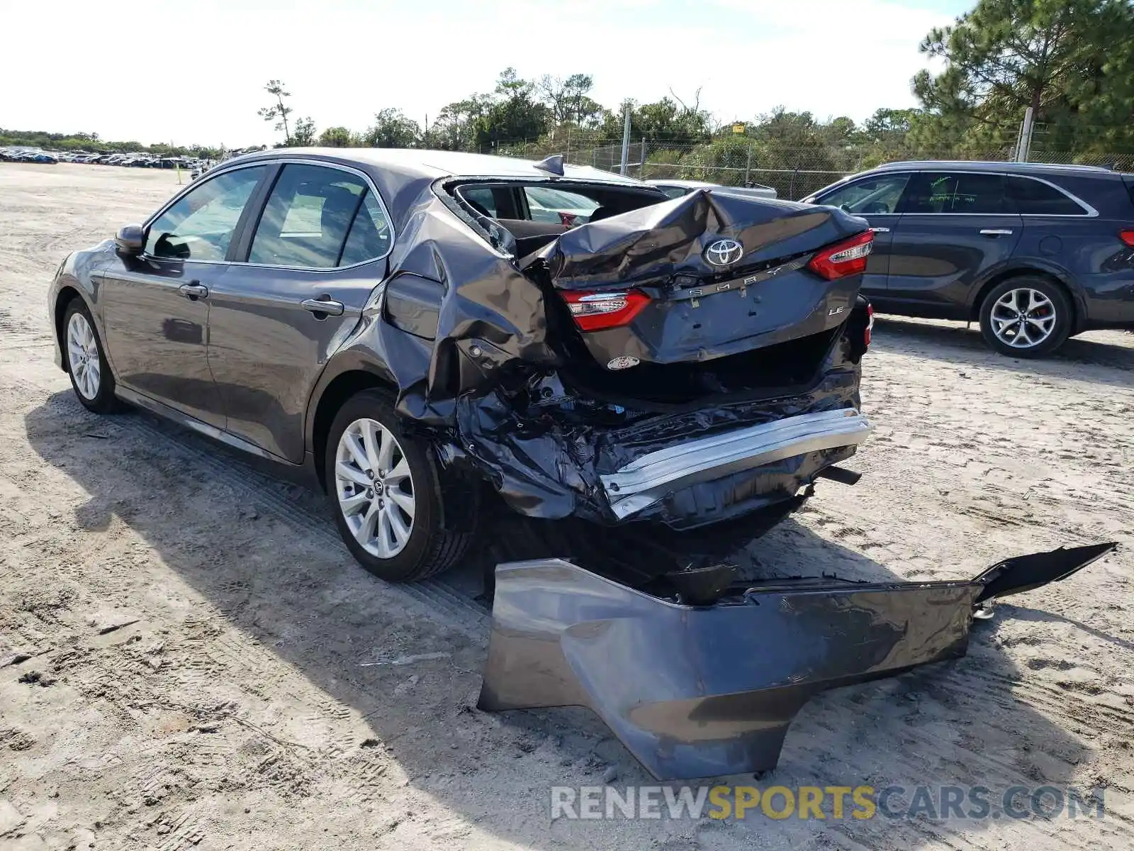 3 Photograph of a damaged car 4T1C11AK1LU888430 TOYOTA CAMRY 2020