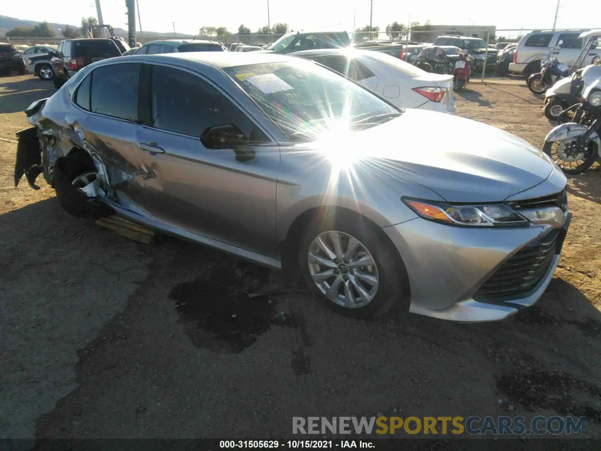 1 Photograph of a damaged car 4T1C11AK1LU890355 TOYOTA CAMRY 2020