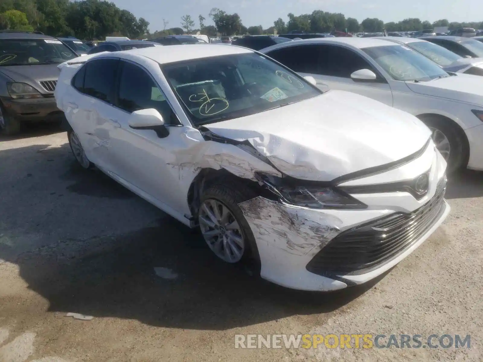 1 Photograph of a damaged car 4T1C11AK1LU891487 TOYOTA CAMRY 2020