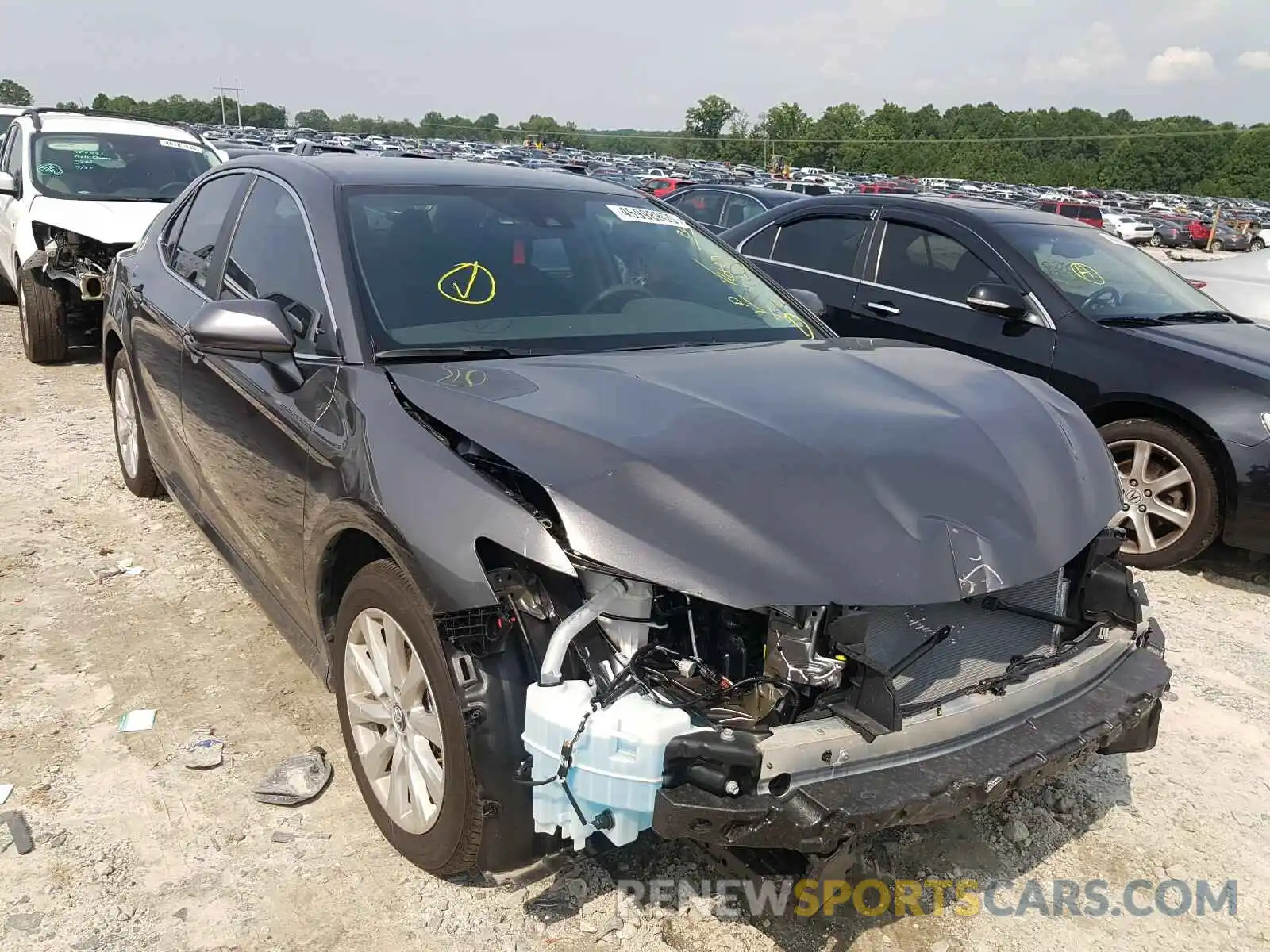 1 Photograph of a damaged car 4T1C11AK1LU896401 TOYOTA CAMRY 2020