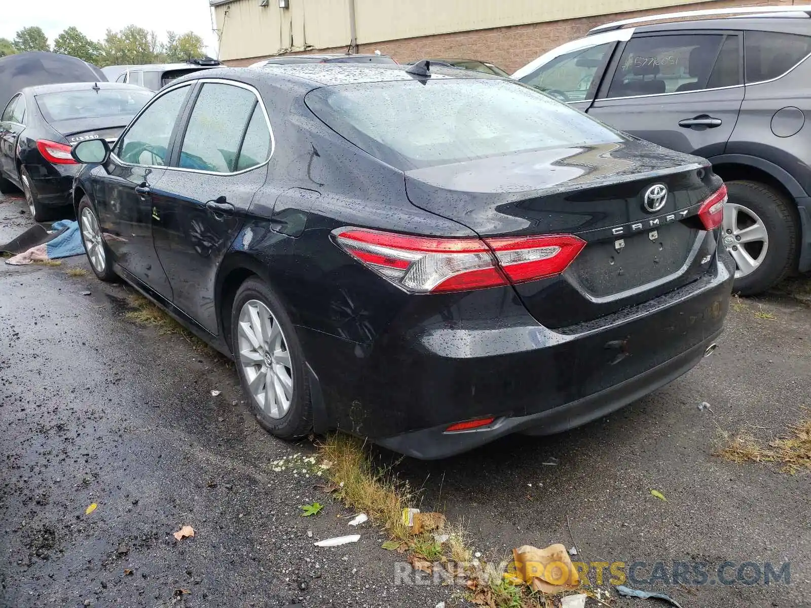 3 Photograph of a damaged car 4T1C11AK1LU901984 TOYOTA CAMRY 2020