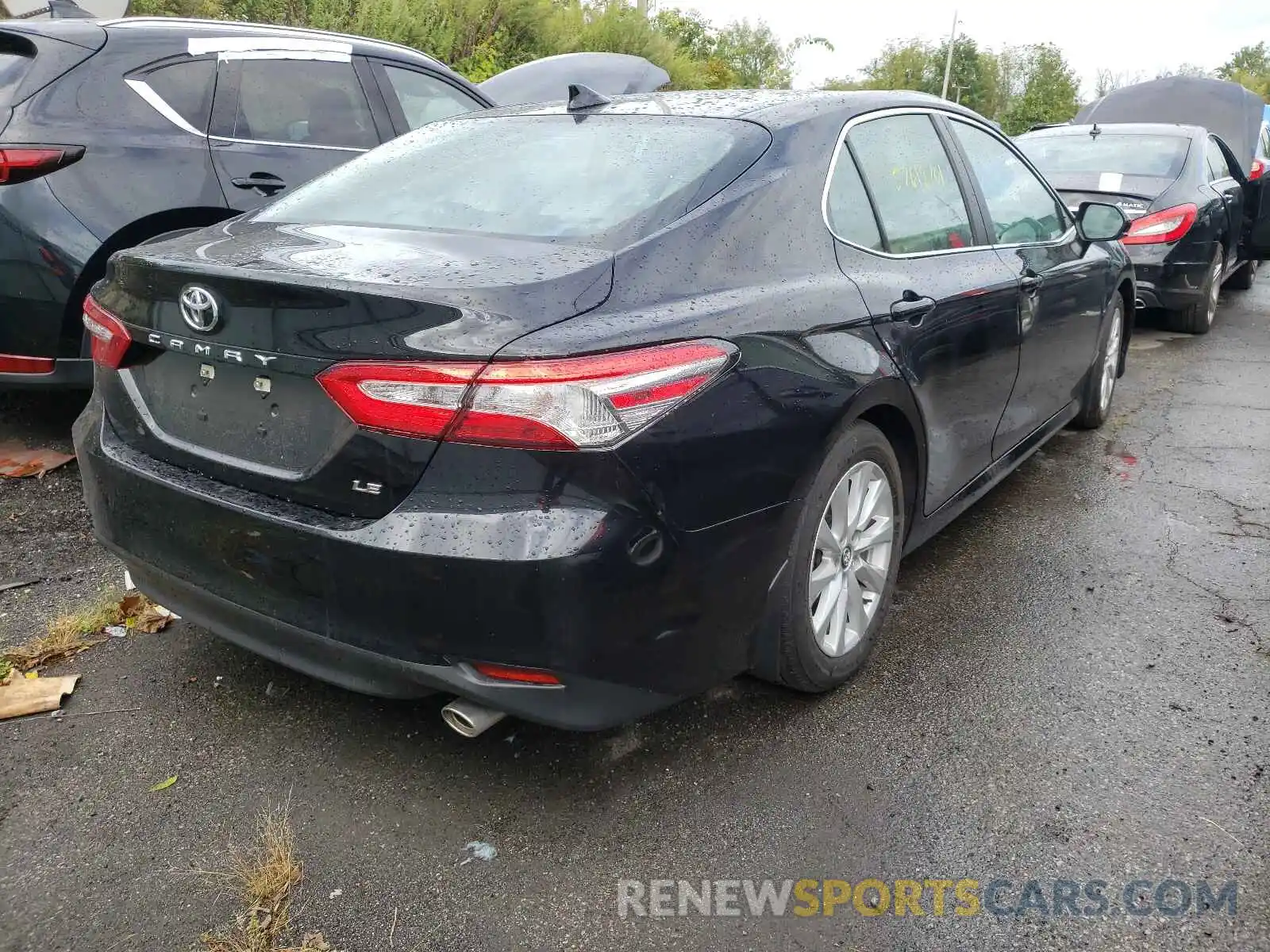 4 Photograph of a damaged car 4T1C11AK1LU901984 TOYOTA CAMRY 2020