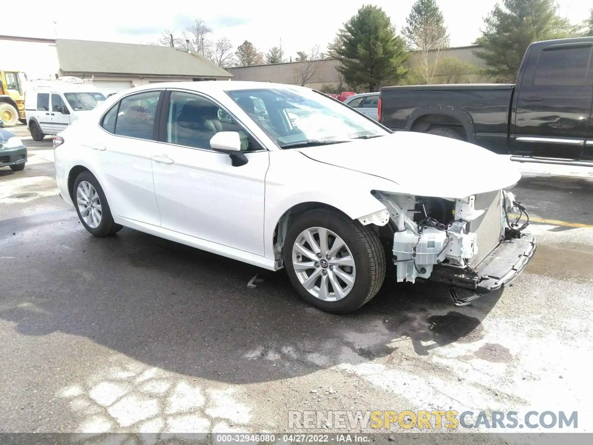 1 Photograph of a damaged car 4T1C11AK1LU915531 TOYOTA CAMRY 2020