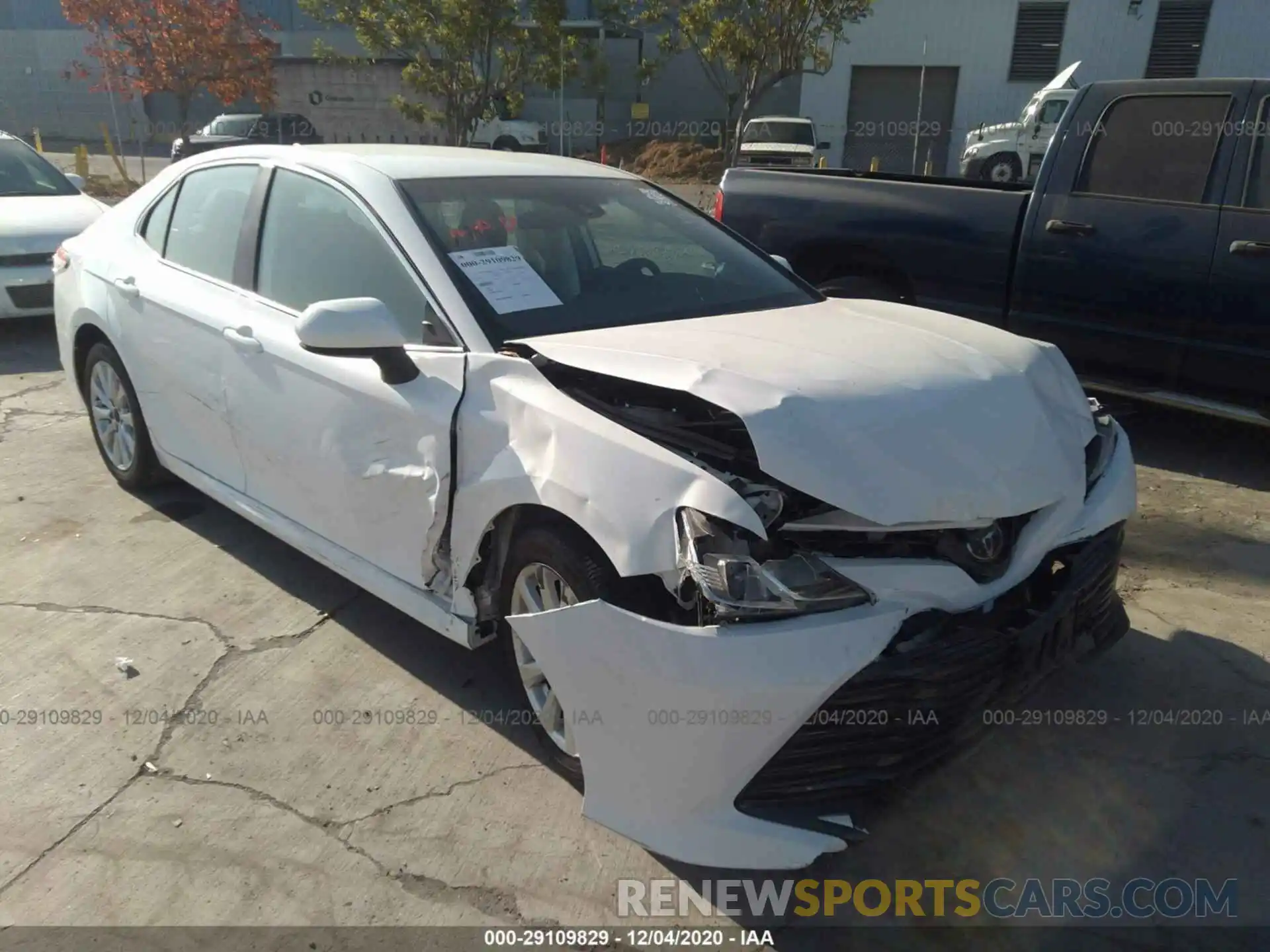 1 Photograph of a damaged car 4T1C11AK1LU916694 TOYOTA CAMRY 2020