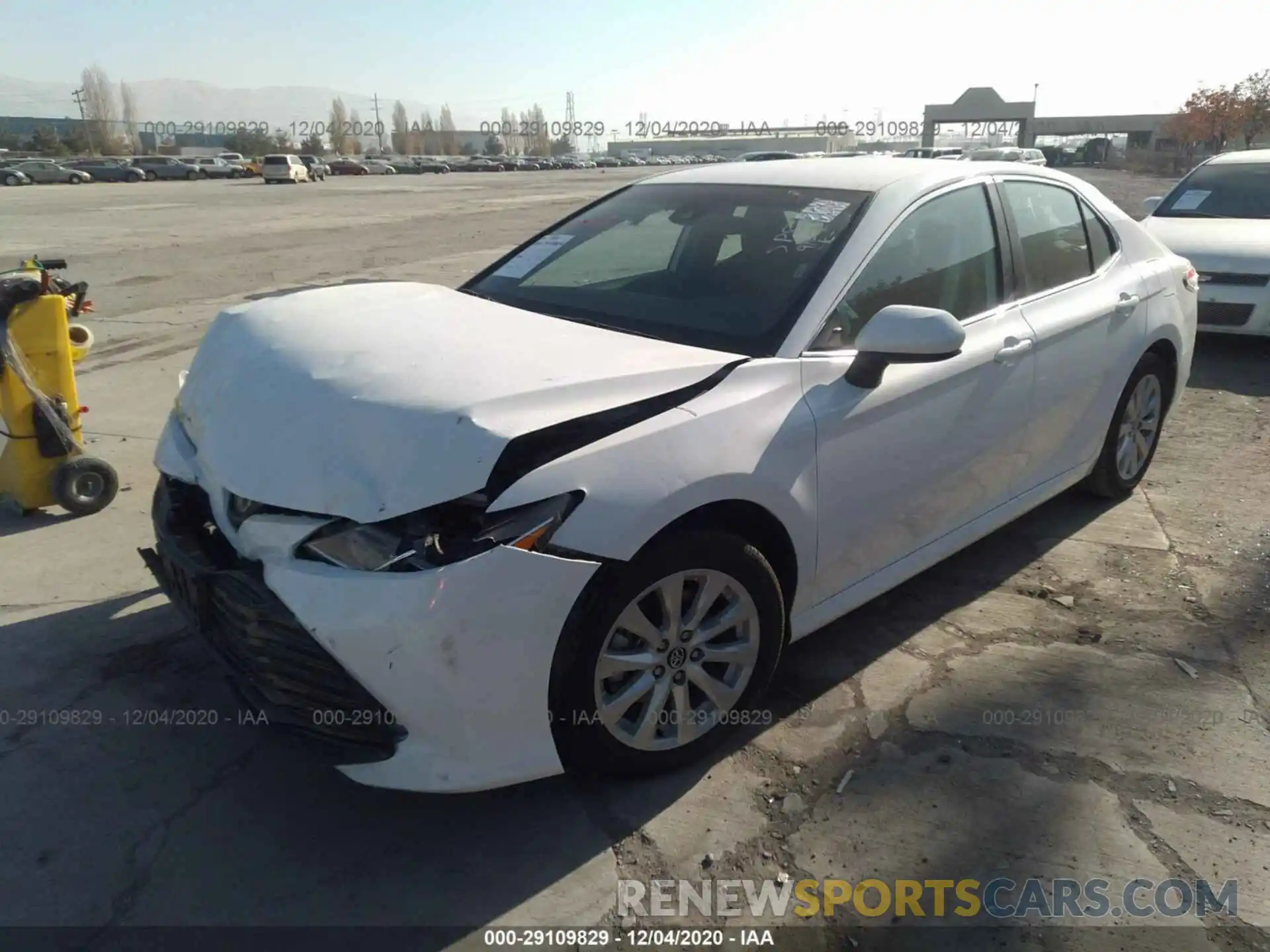 2 Photograph of a damaged car 4T1C11AK1LU916694 TOYOTA CAMRY 2020