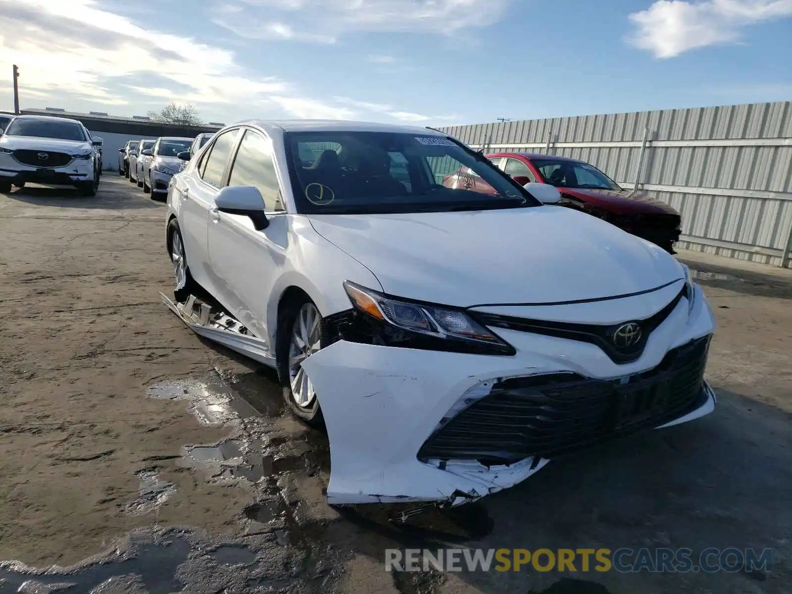 1 Photograph of a damaged car 4T1C11AK1LU916758 TOYOTA CAMRY 2020