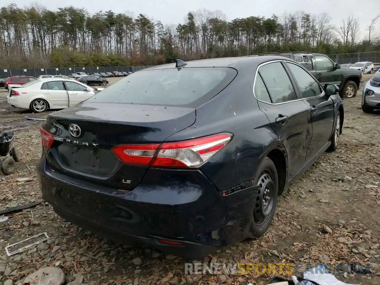 4 Photograph of a damaged car 4T1C11AK1LU926626 TOYOTA CAMRY 2020