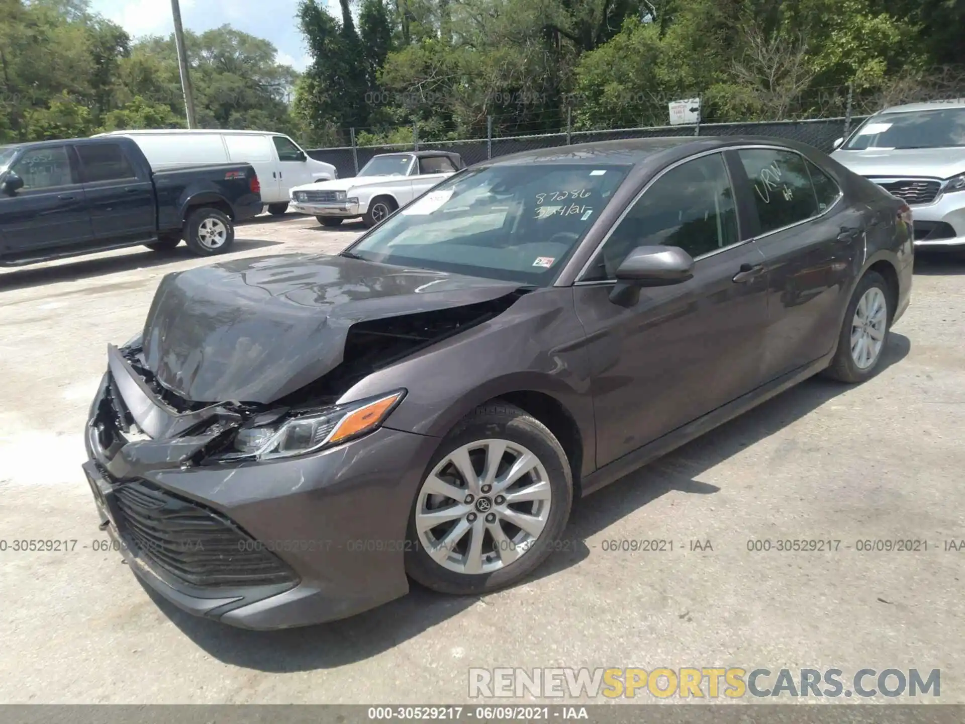 2 Photograph of a damaged car 4T1C11AK1LU930398 TOYOTA CAMRY 2020