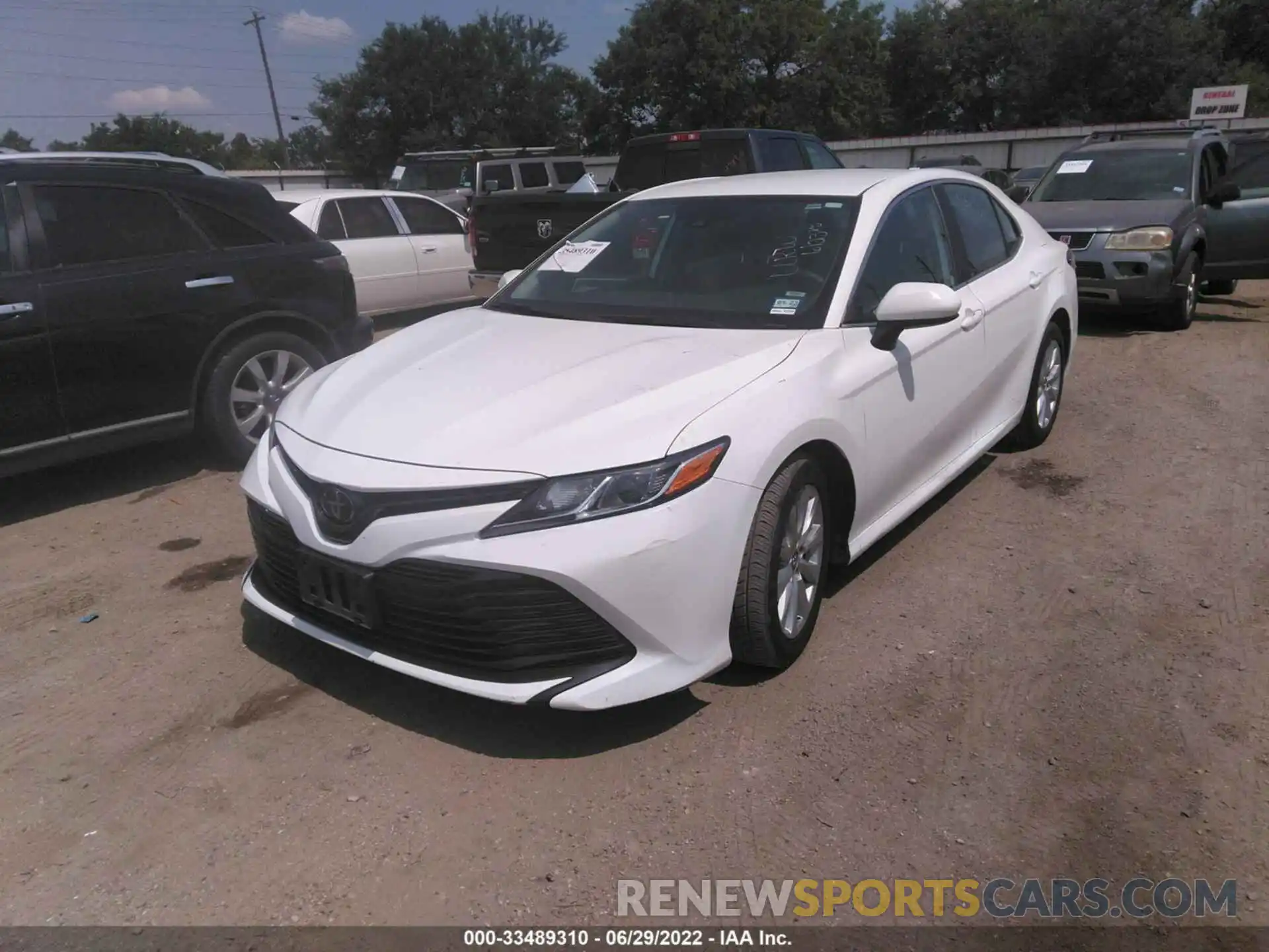 2 Photograph of a damaged car 4T1C11AK1LU931969 TOYOTA CAMRY 2020