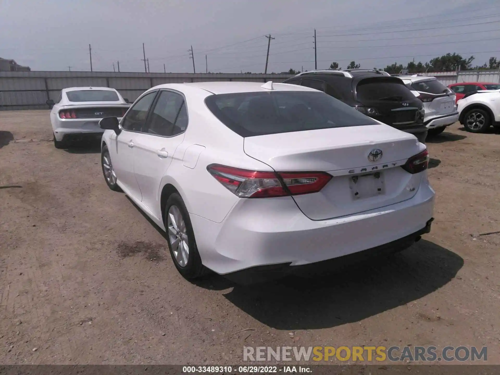 3 Photograph of a damaged car 4T1C11AK1LU931969 TOYOTA CAMRY 2020