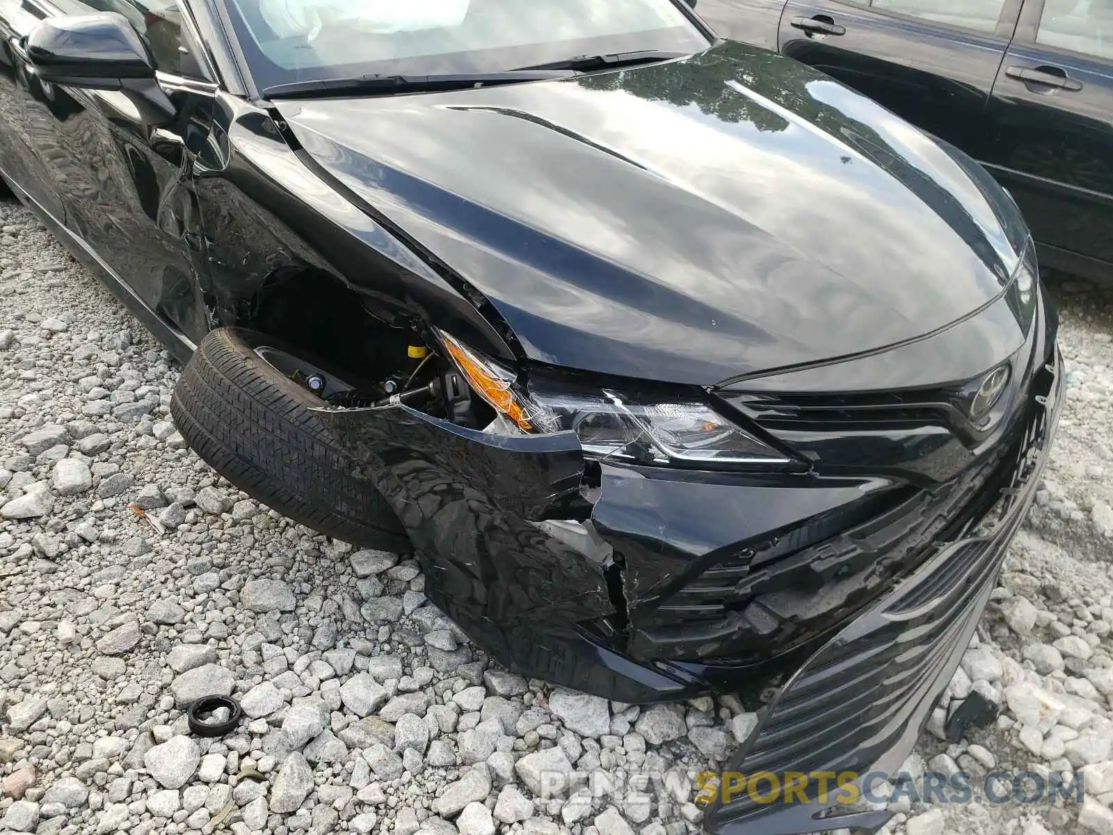 9 Photograph of a damaged car 4T1C11AK1LU938789 TOYOTA CAMRY 2020