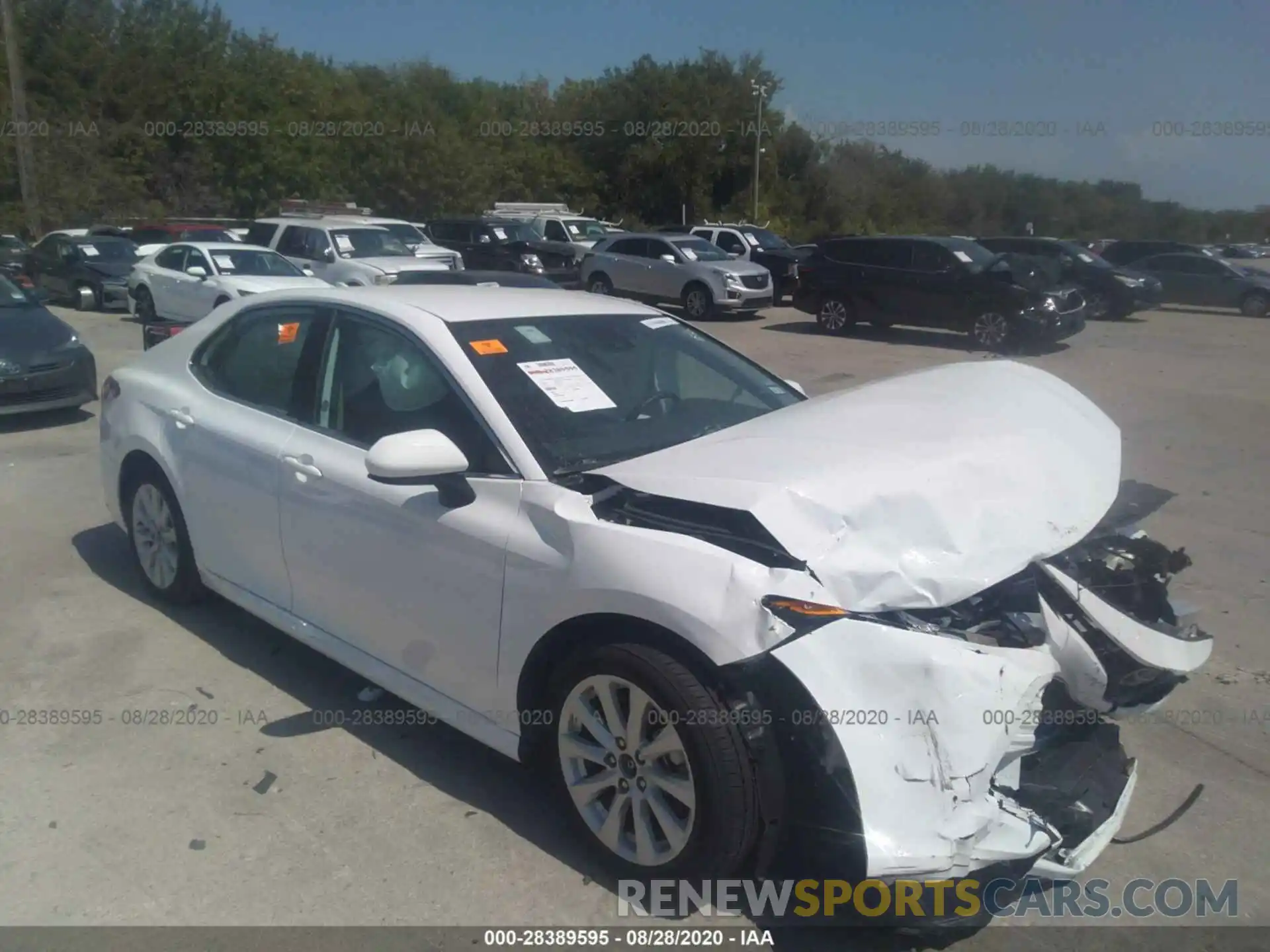 1 Photograph of a damaged car 4T1C11AK1LU942342 TOYOTA CAMRY 2020