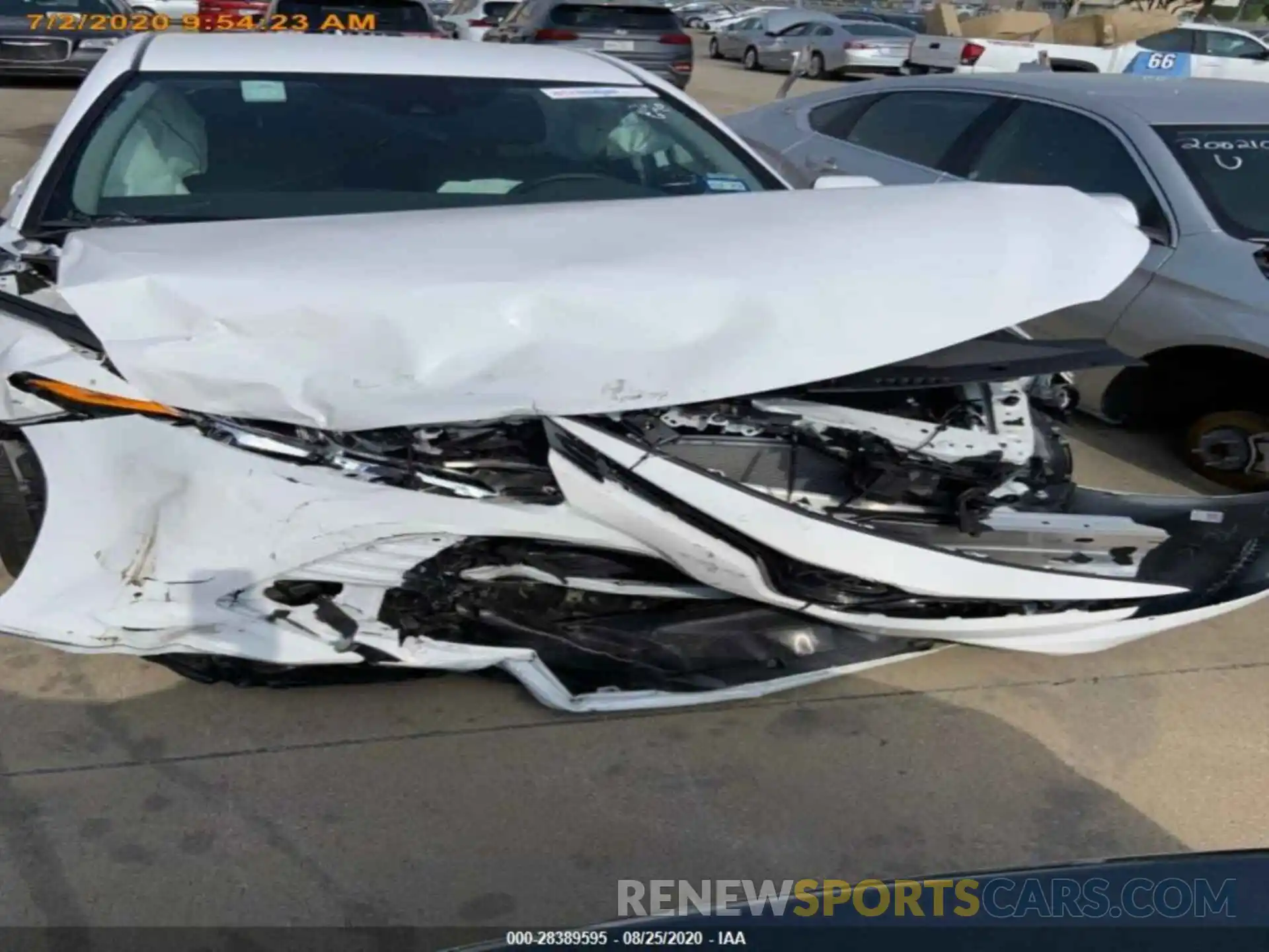 14 Photograph of a damaged car 4T1C11AK1LU942342 TOYOTA CAMRY 2020