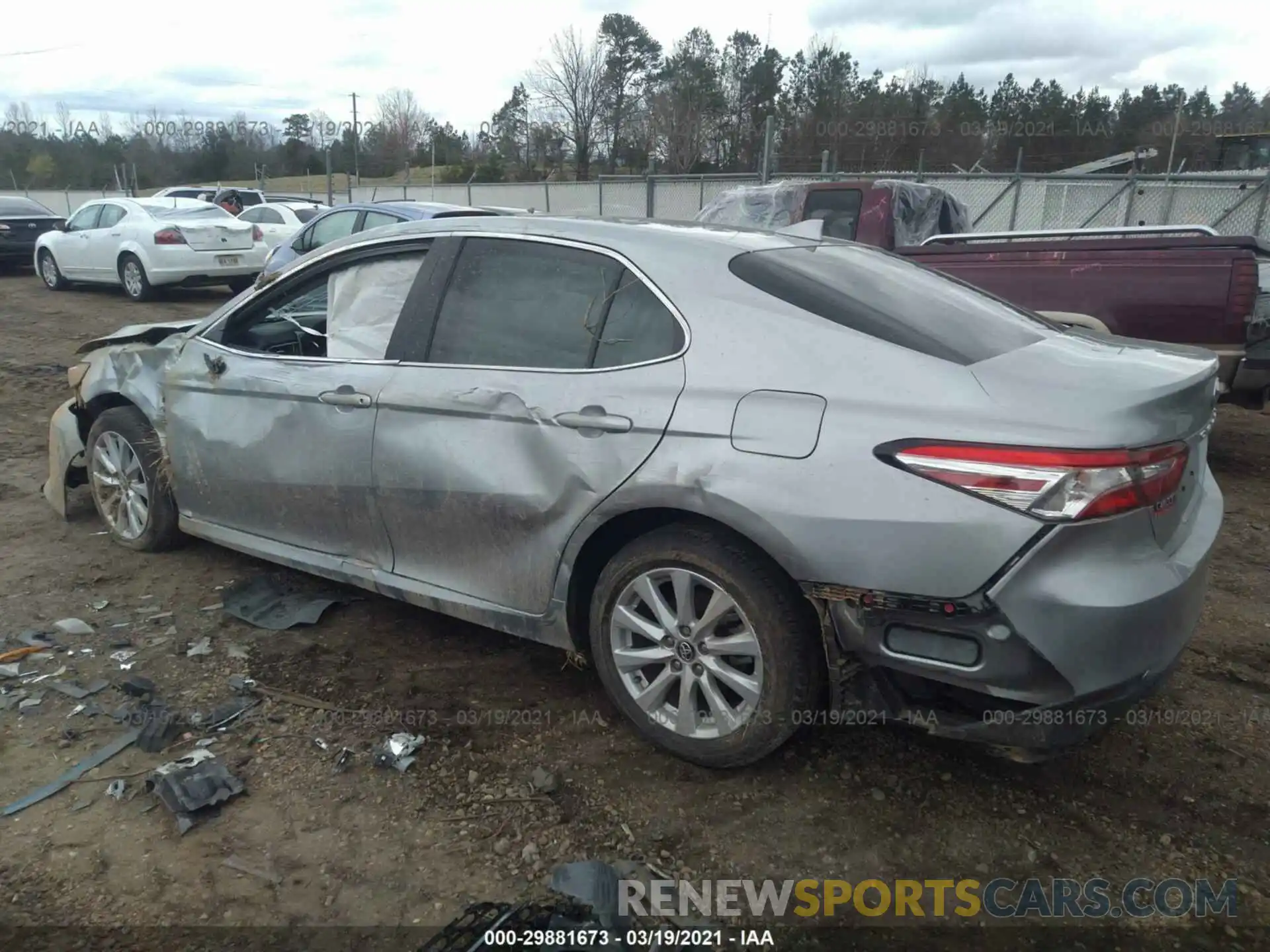 3 Photograph of a damaged car 4T1C11AK1LU943412 TOYOTA CAMRY 2020