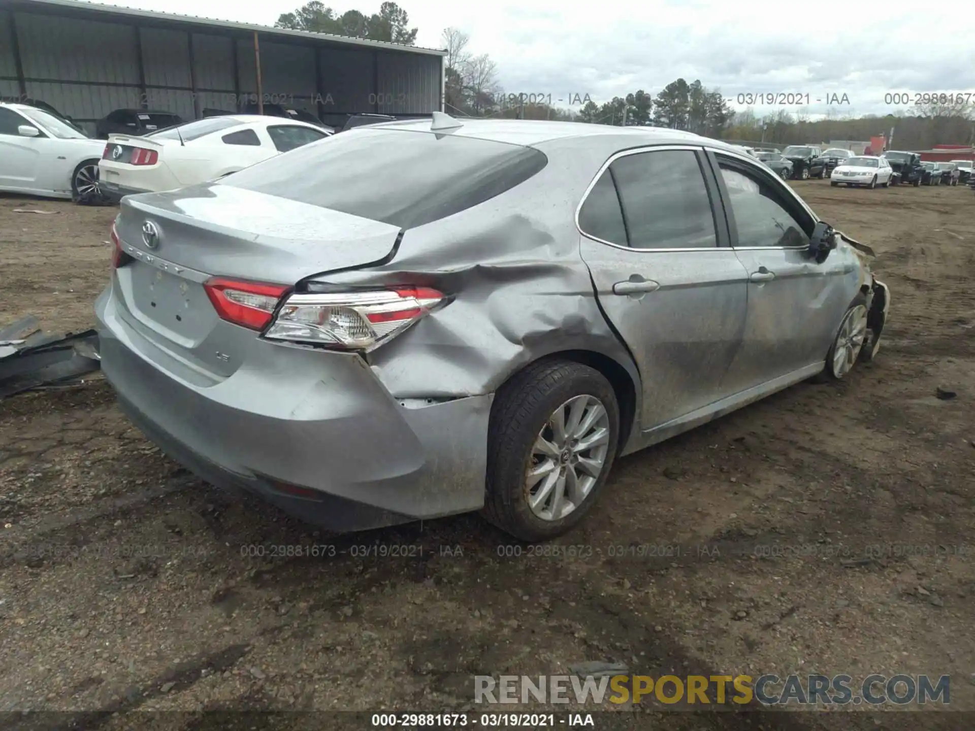 4 Photograph of a damaged car 4T1C11AK1LU943412 TOYOTA CAMRY 2020