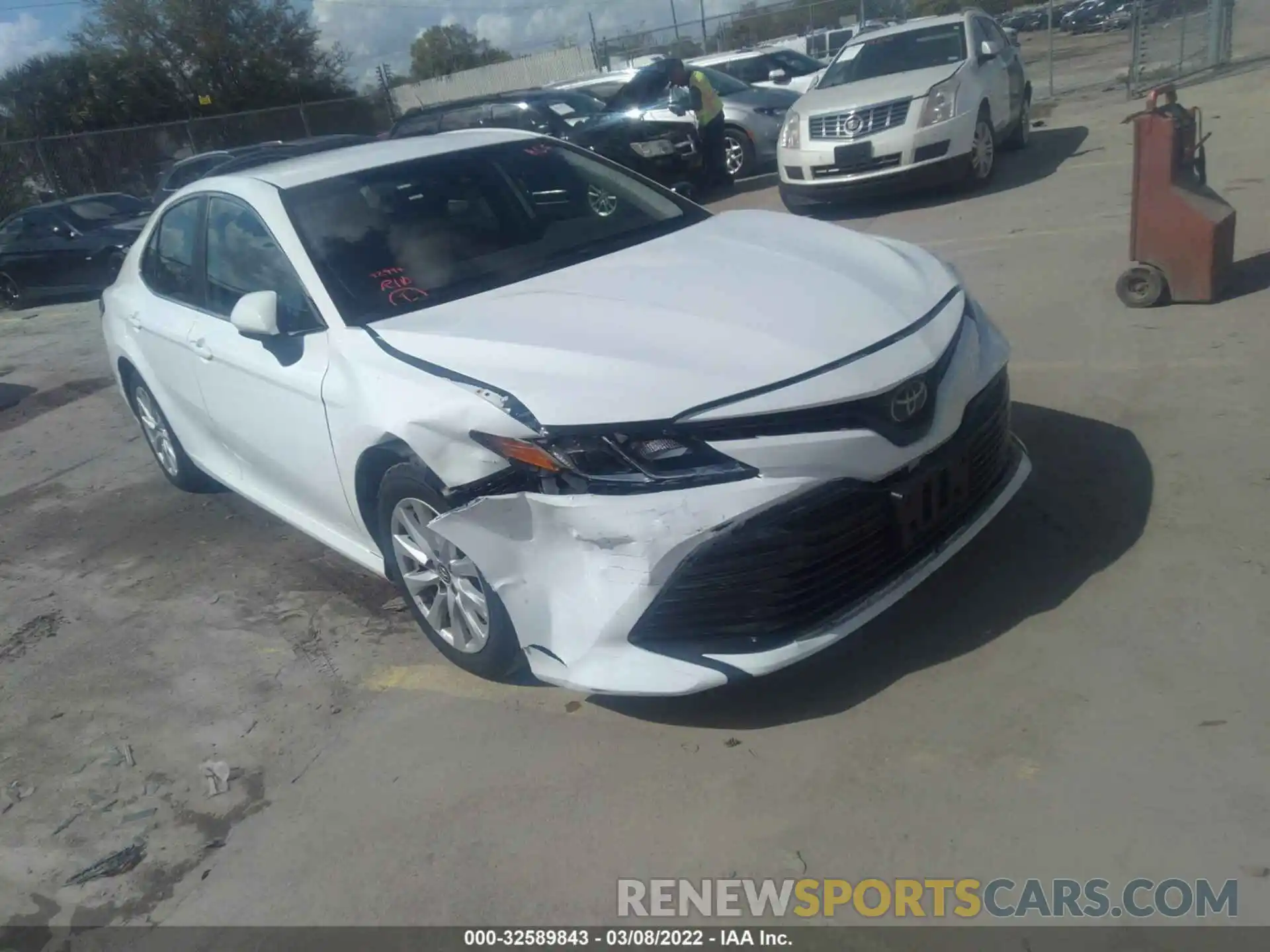 1 Photograph of a damaged car 4T1C11AK1LU944009 TOYOTA CAMRY 2020