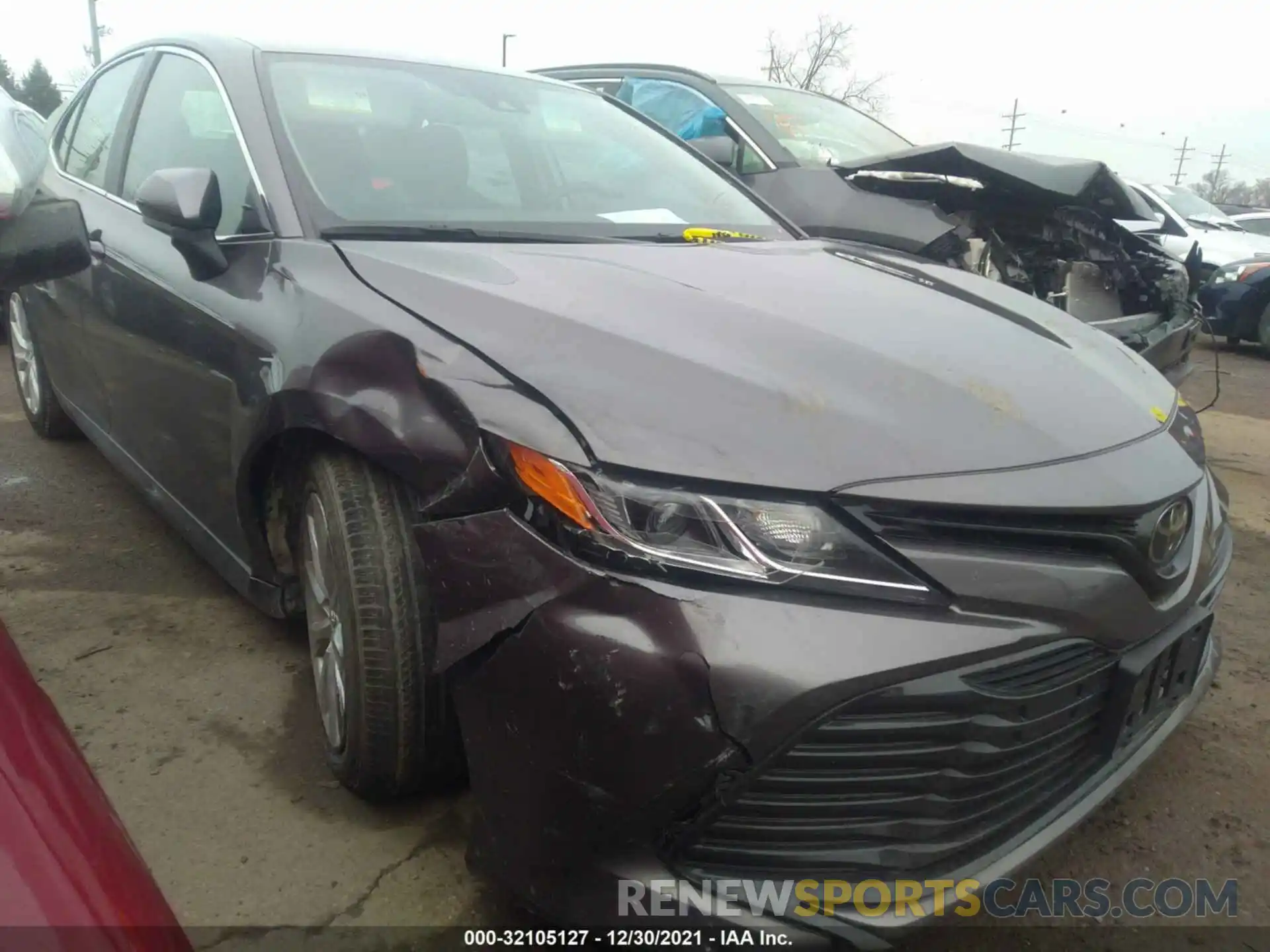 1 Photograph of a damaged car 4T1C11AK1LU944821 TOYOTA CAMRY 2020