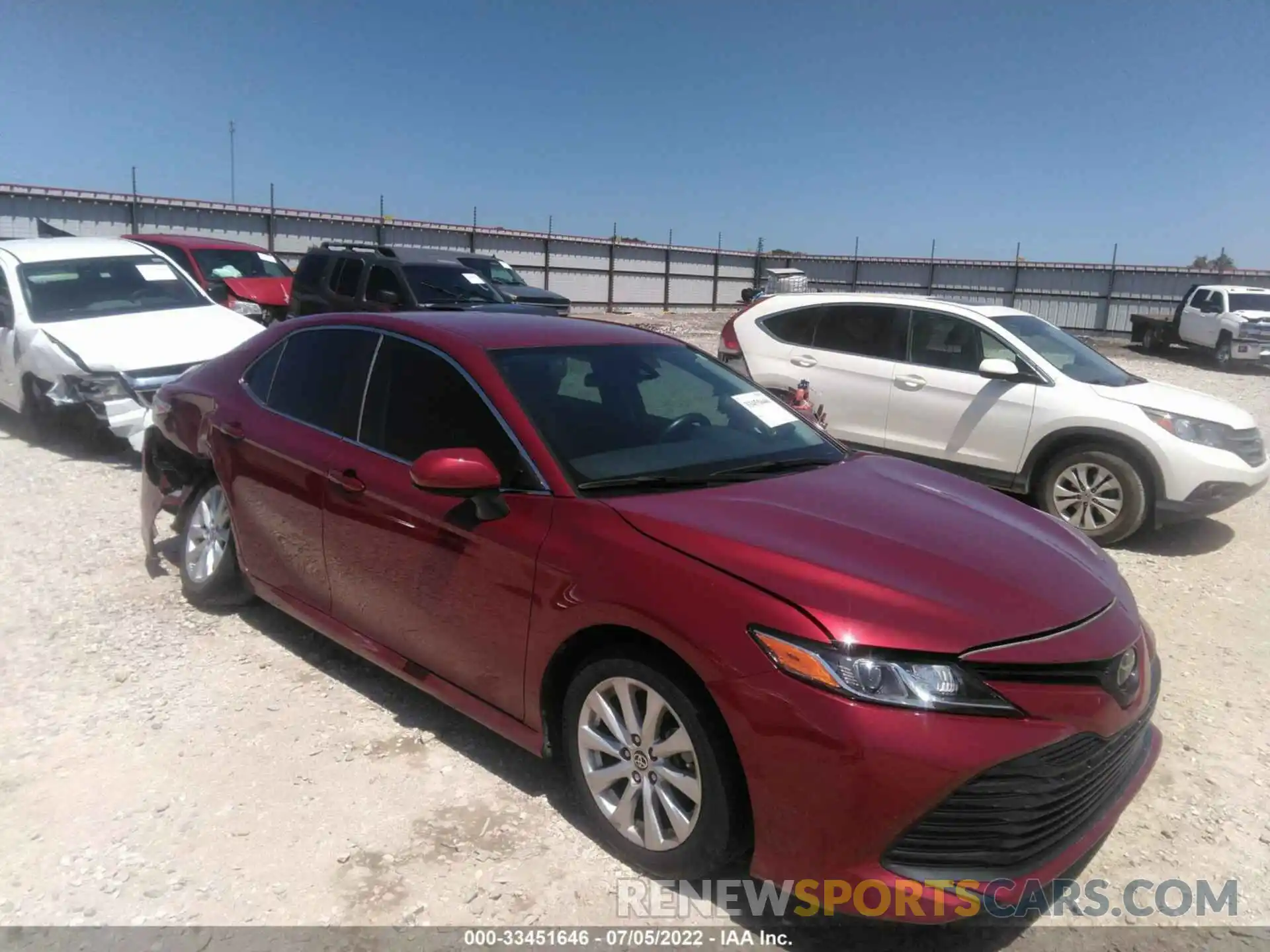 1 Photograph of a damaged car 4T1C11AK1LU945922 TOYOTA CAMRY 2020