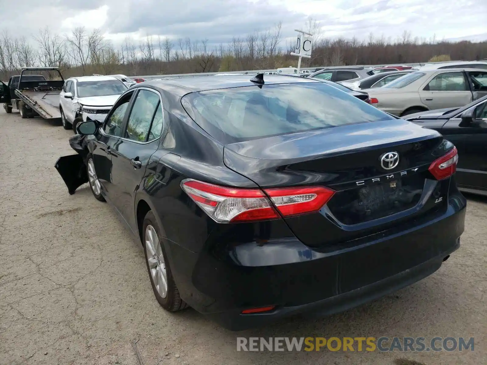 3 Photograph of a damaged car 4T1C11AK1LU947900 TOYOTA CAMRY 2020