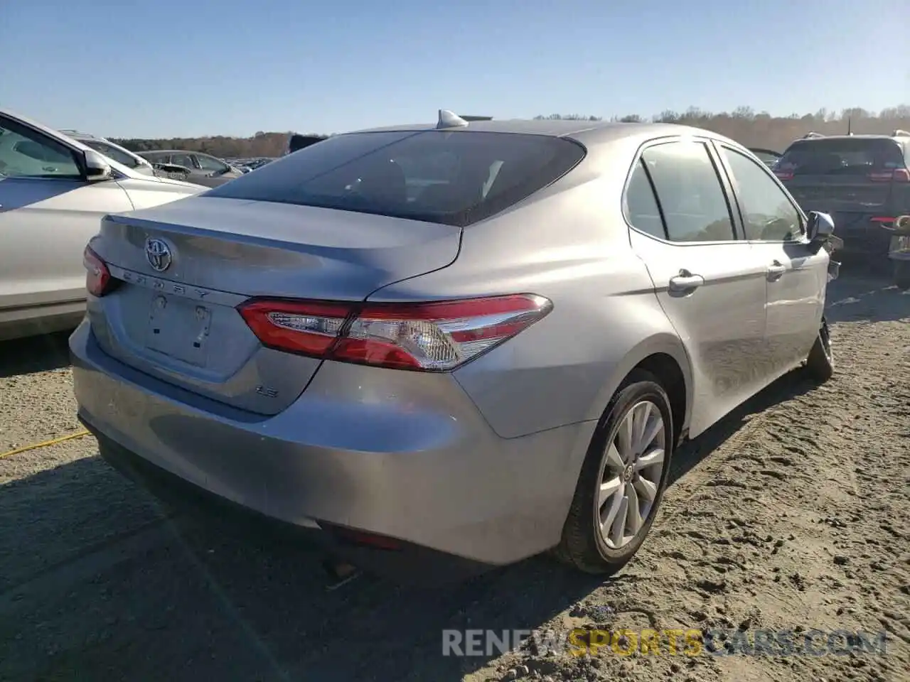 4 Photograph of a damaged car 4T1C11AK1LU949078 TOYOTA CAMRY 2020