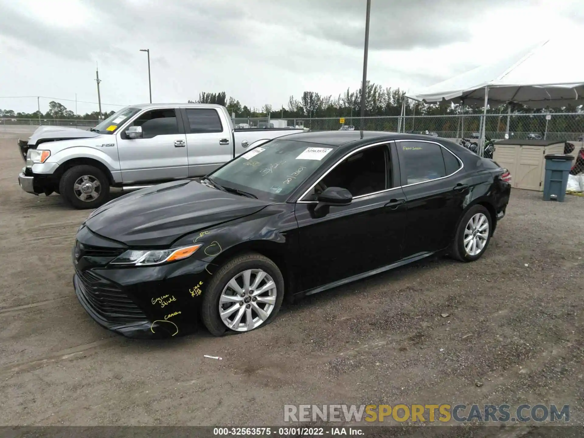 2 Photograph of a damaged car 4T1C11AK1LU953101 TOYOTA CAMRY 2020