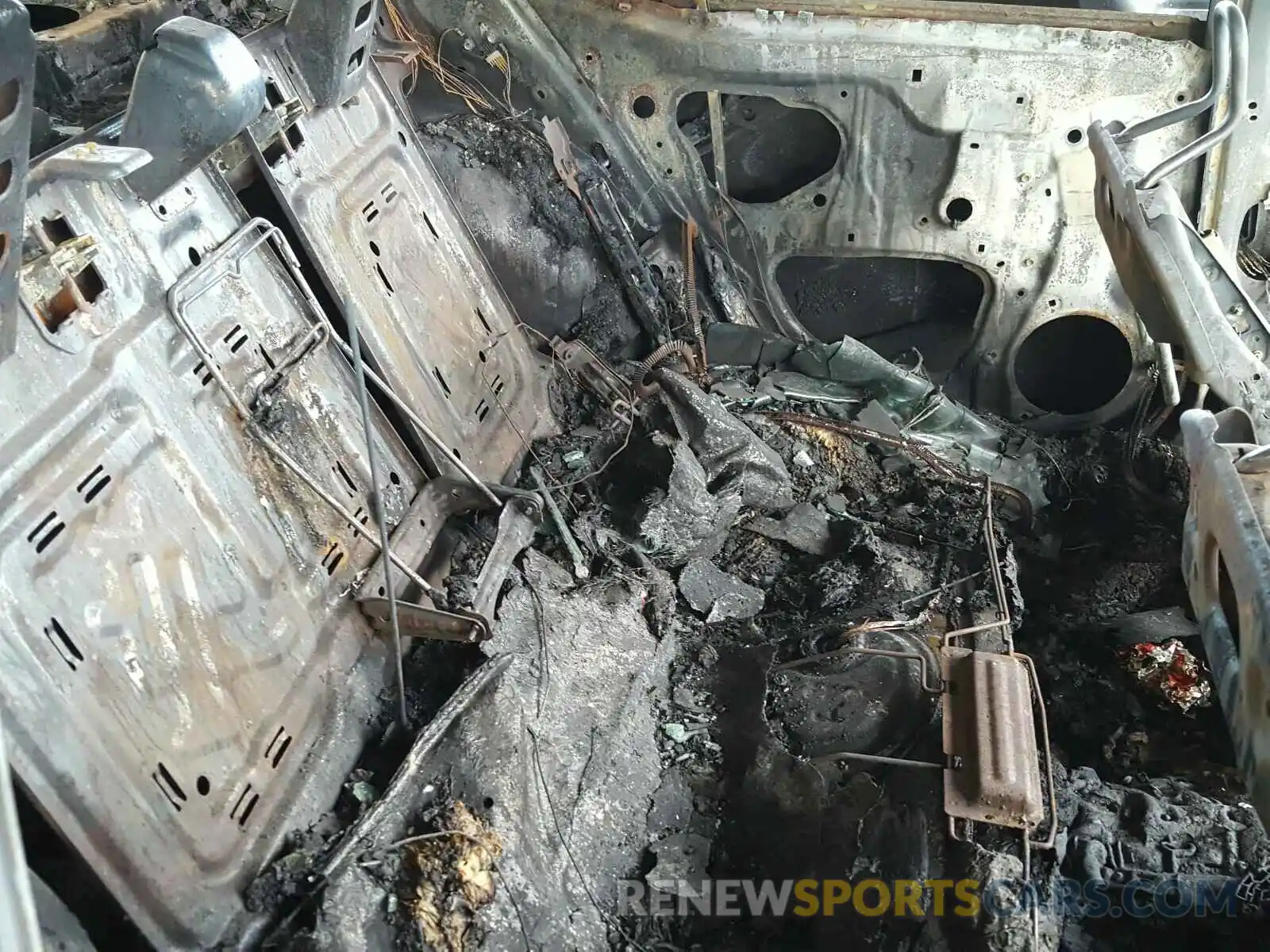 6 Photograph of a damaged car 4T1C11AK1LU957049 TOYOTA CAMRY 2020