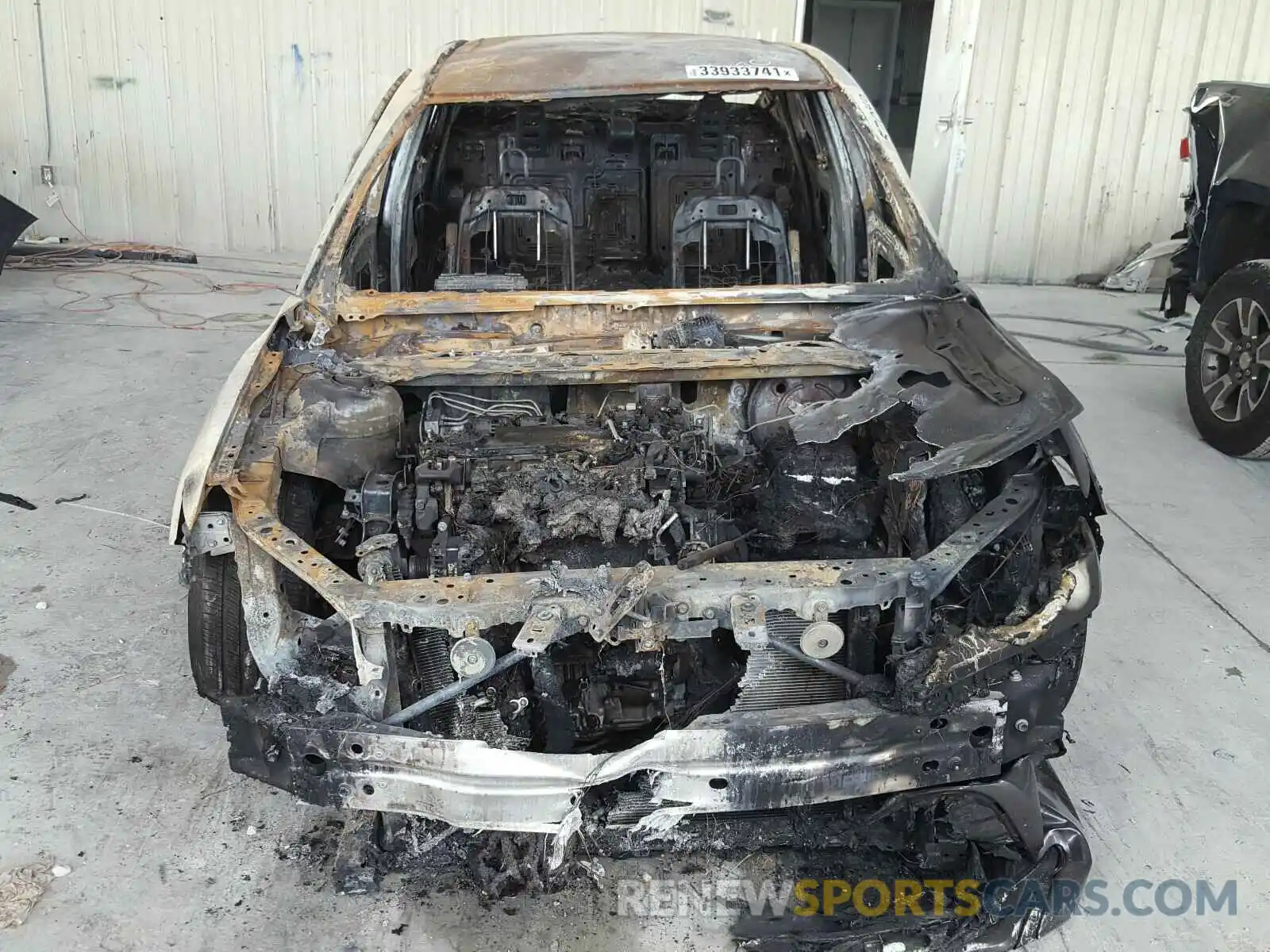 9 Photograph of a damaged car 4T1C11AK1LU957049 TOYOTA CAMRY 2020