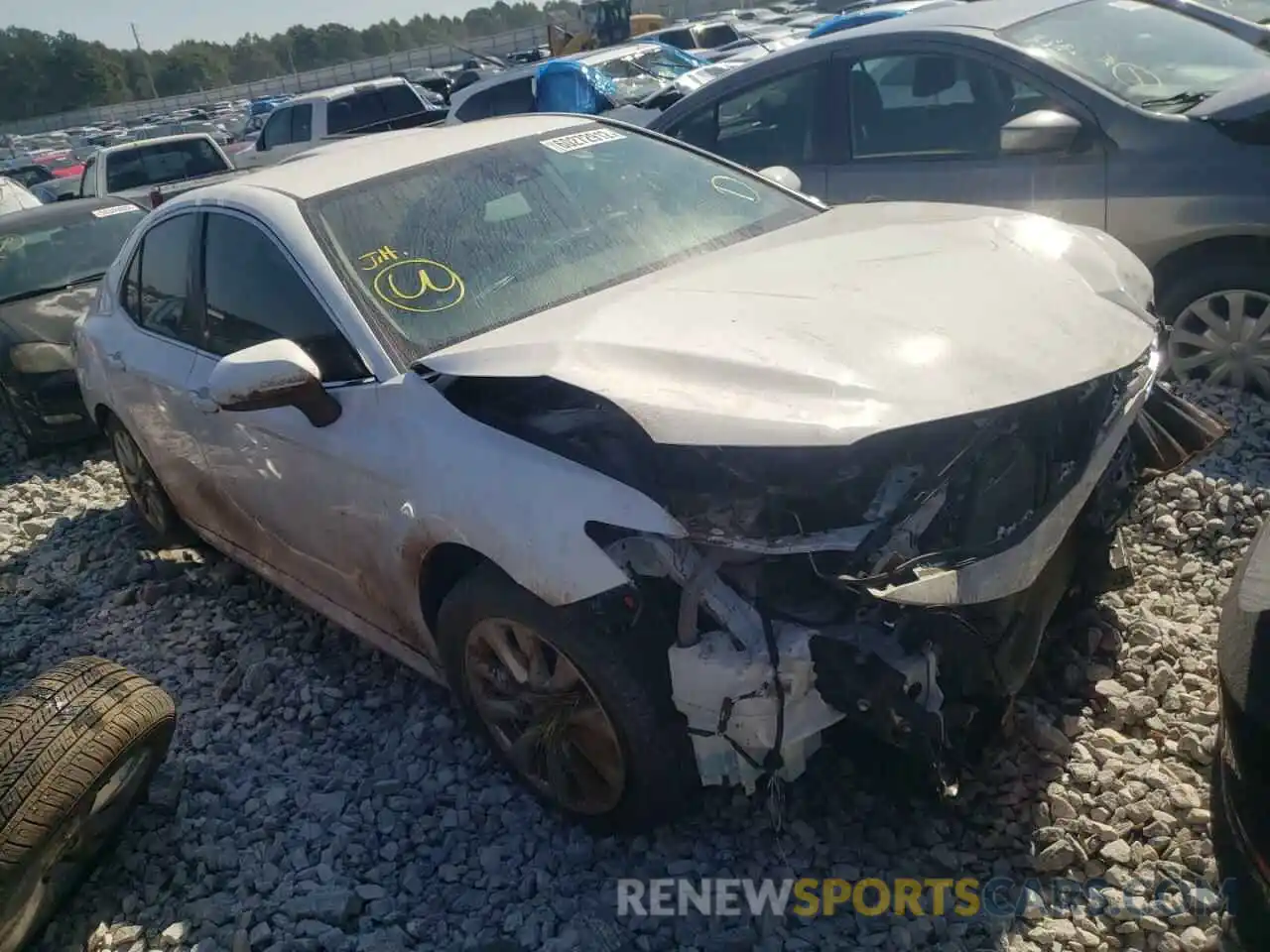 1 Photograph of a damaged car 4T1C11AK1LU958413 TOYOTA CAMRY 2020