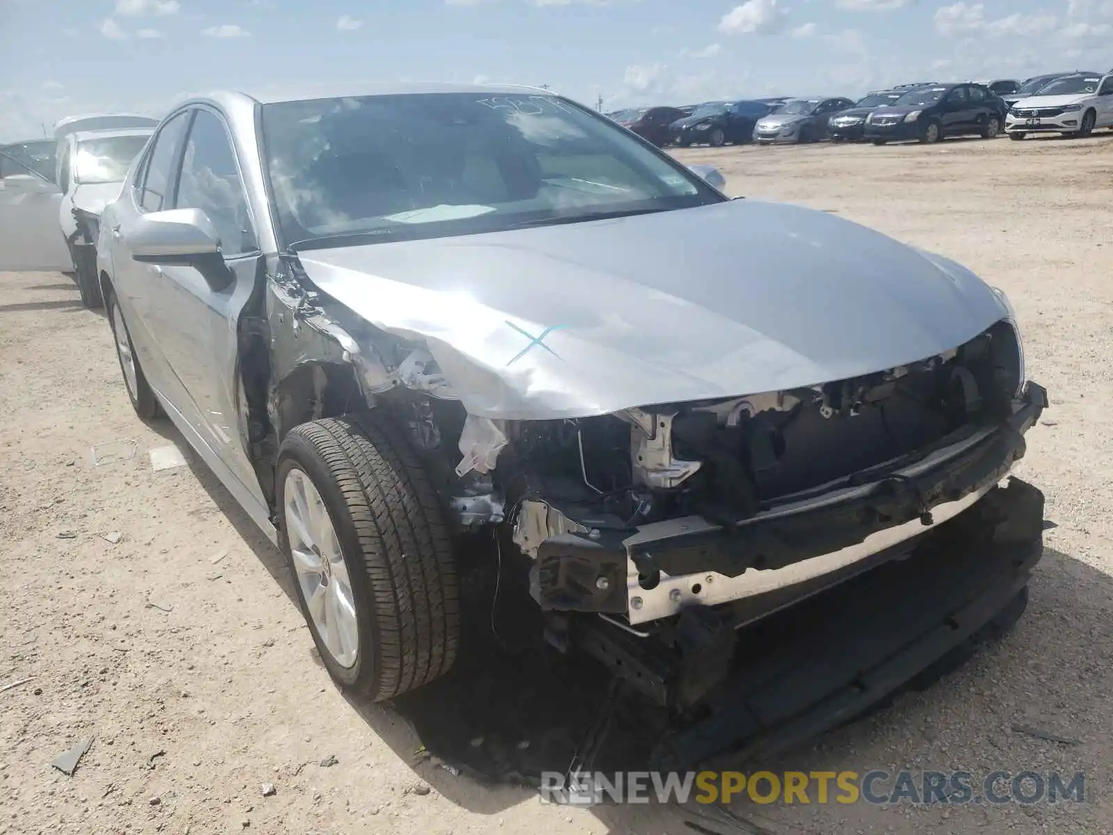 1 Photograph of a damaged car 4T1C11AK1LU962977 TOYOTA CAMRY 2020