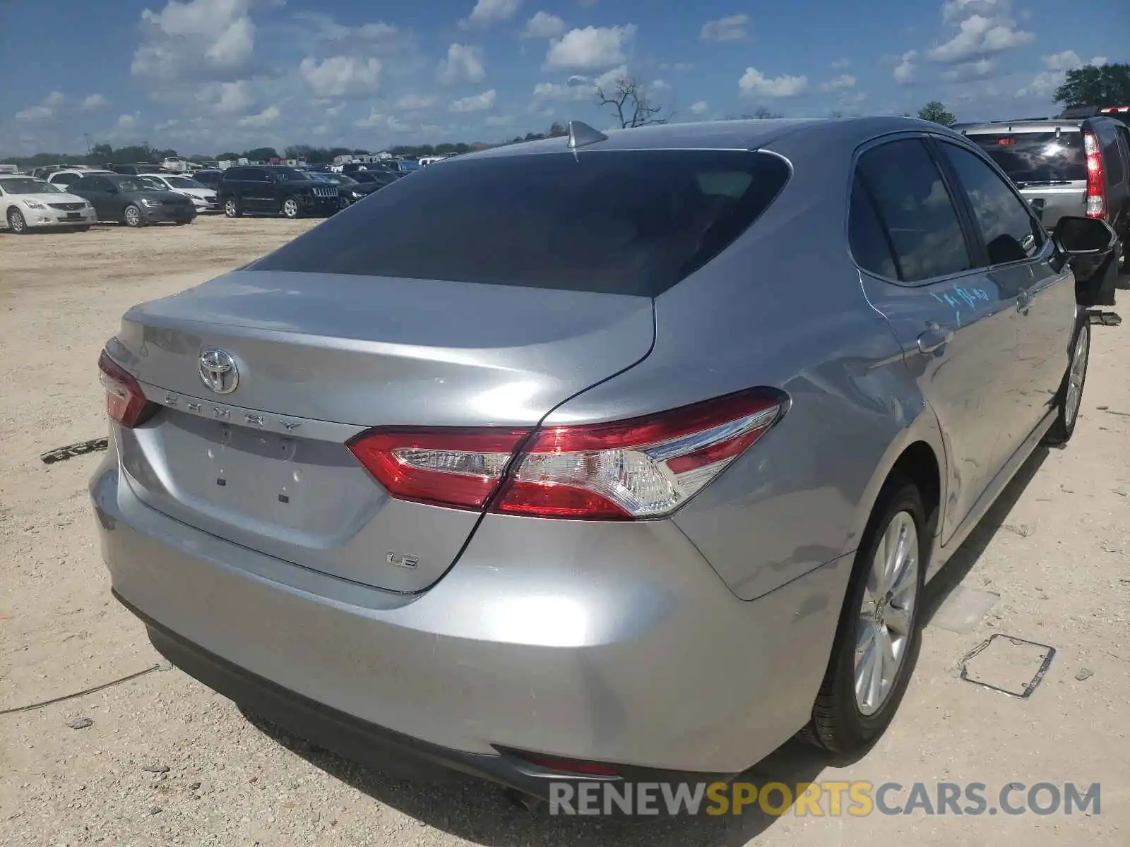 4 Photograph of a damaged car 4T1C11AK1LU962977 TOYOTA CAMRY 2020