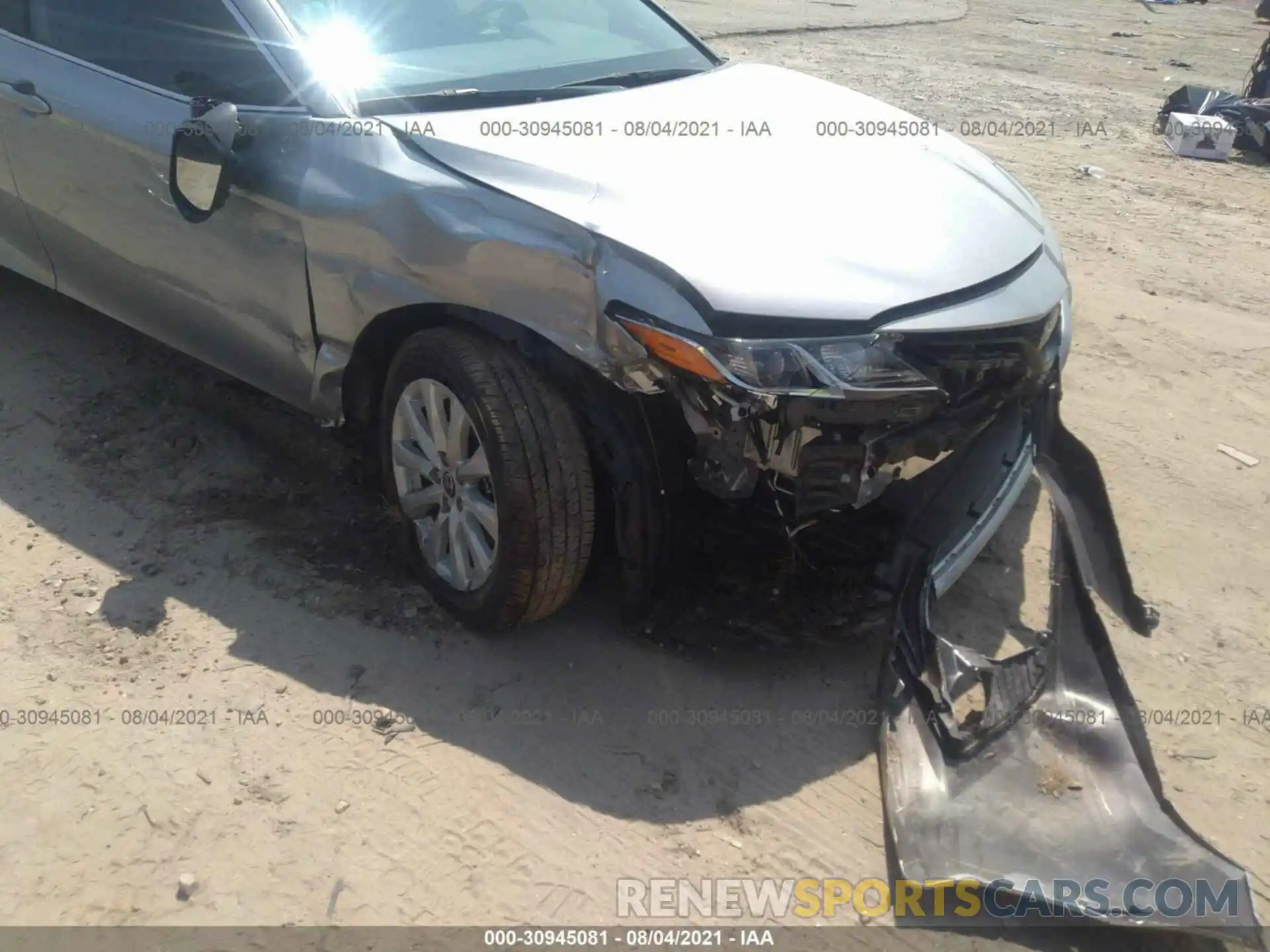 6 Photograph of a damaged car 4T1C11AK1LU967581 TOYOTA CAMRY 2020