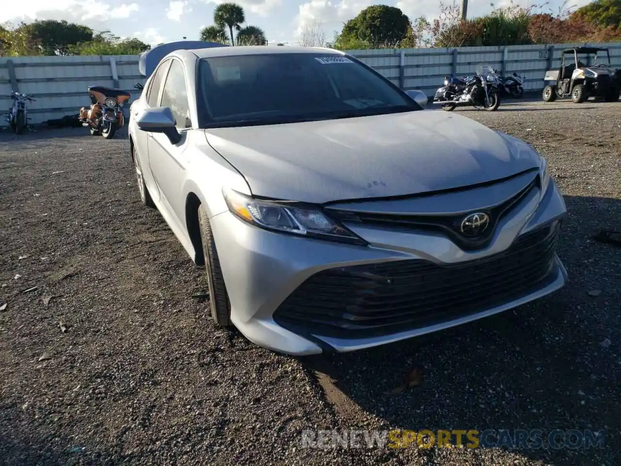 1 Photograph of a damaged car 4T1C11AK1LU969458 TOYOTA CAMRY 2020